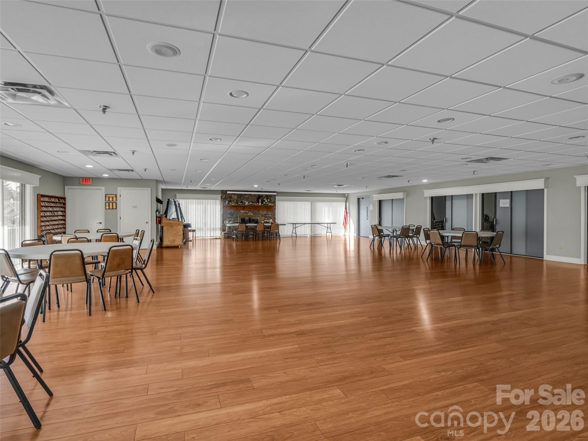102 White Oak Drive — Hendersonville