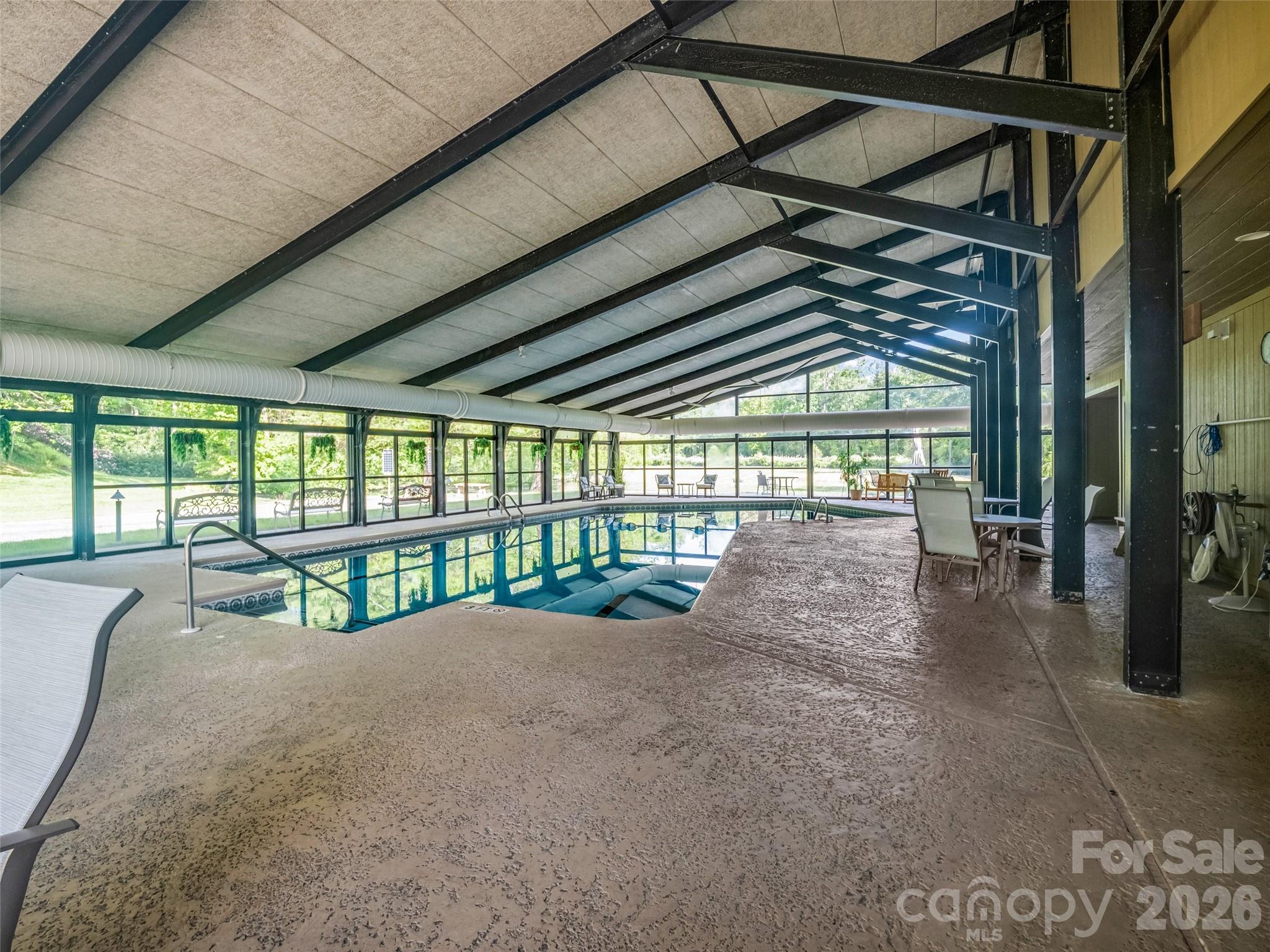 102 White Oak Drive — Hendersonville