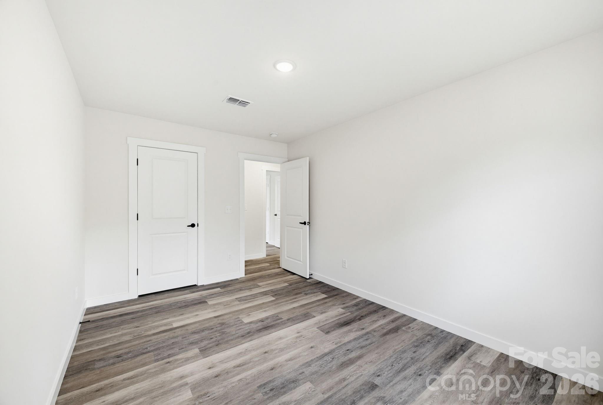 4147 2nd Street NE — Hickory