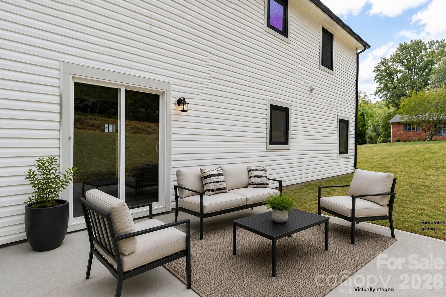 4147 2nd Street NE — Hickory