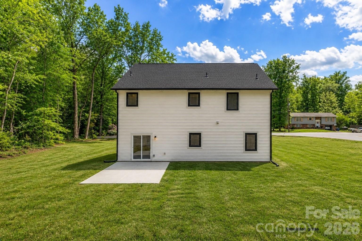 4147 2nd Street NE — Hickory