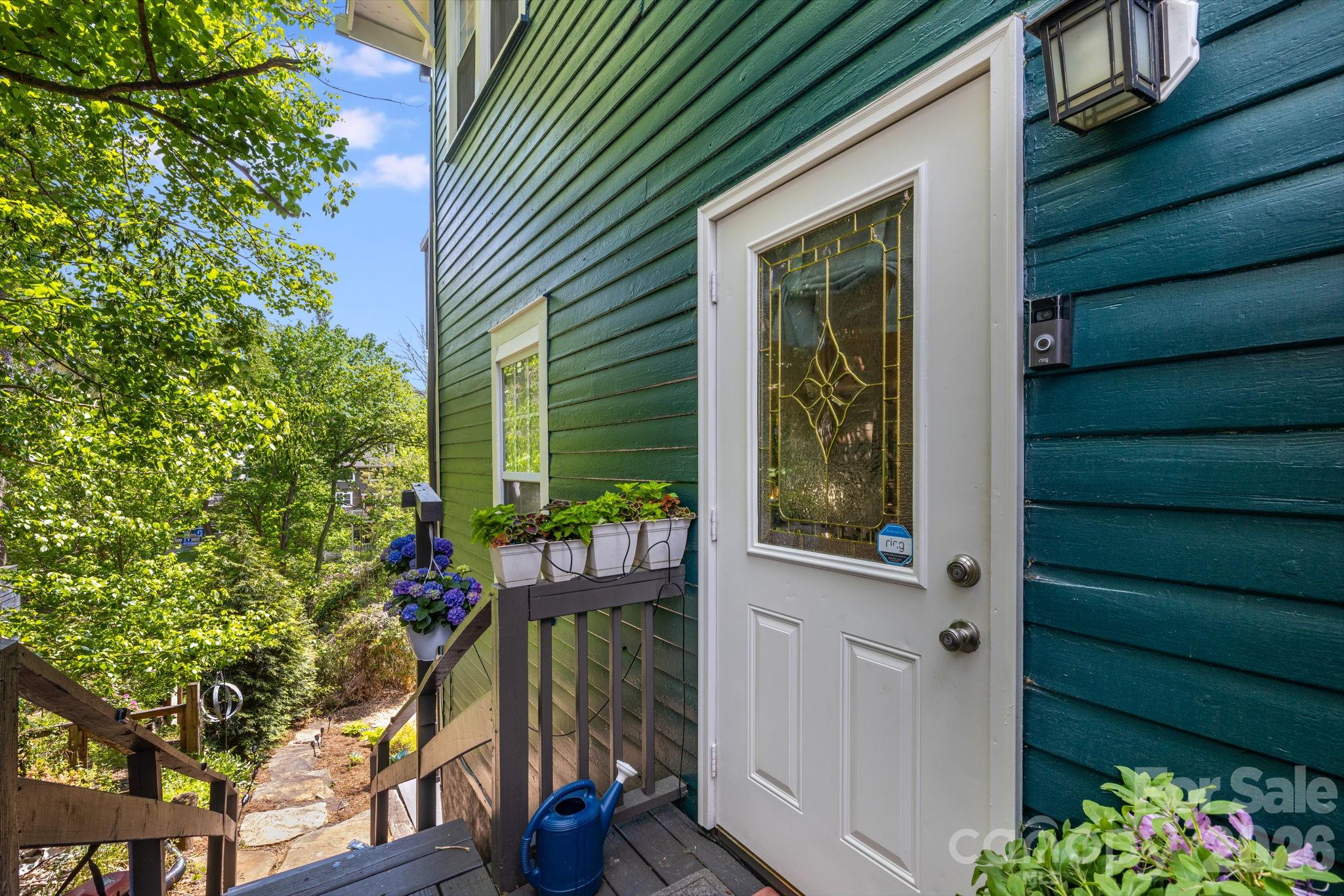 107 Courtland Avenue — Asheville