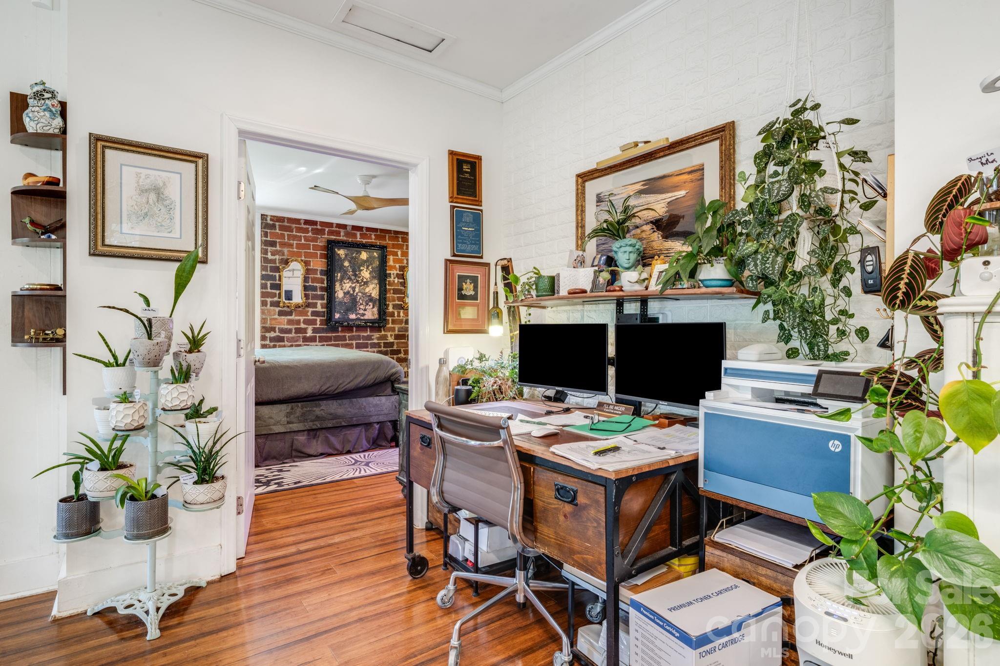 107 Courtland Avenue — Asheville