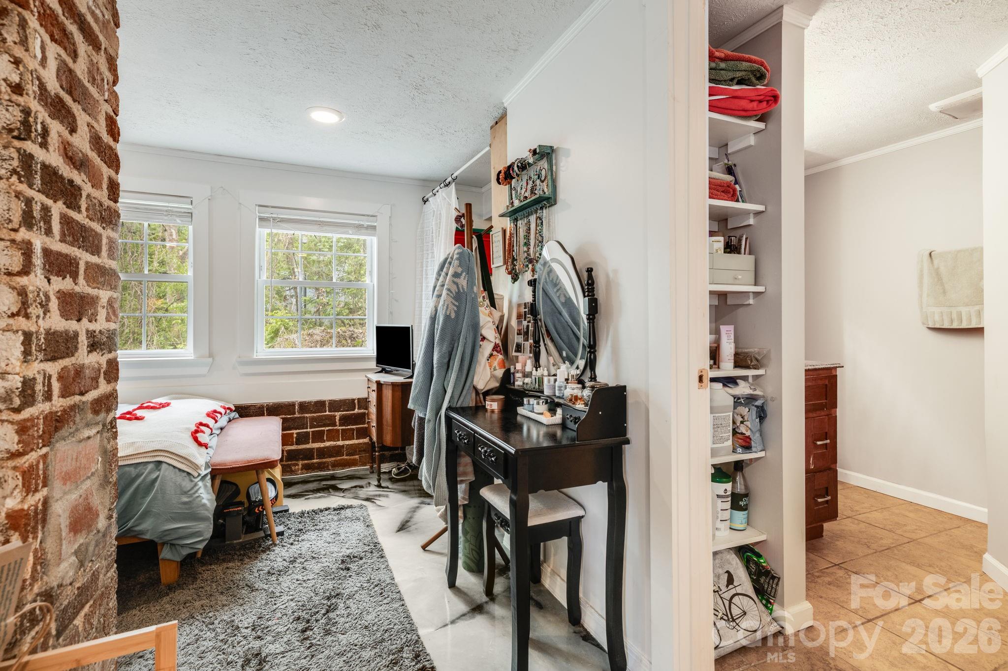 107 Courtland Avenue — Asheville