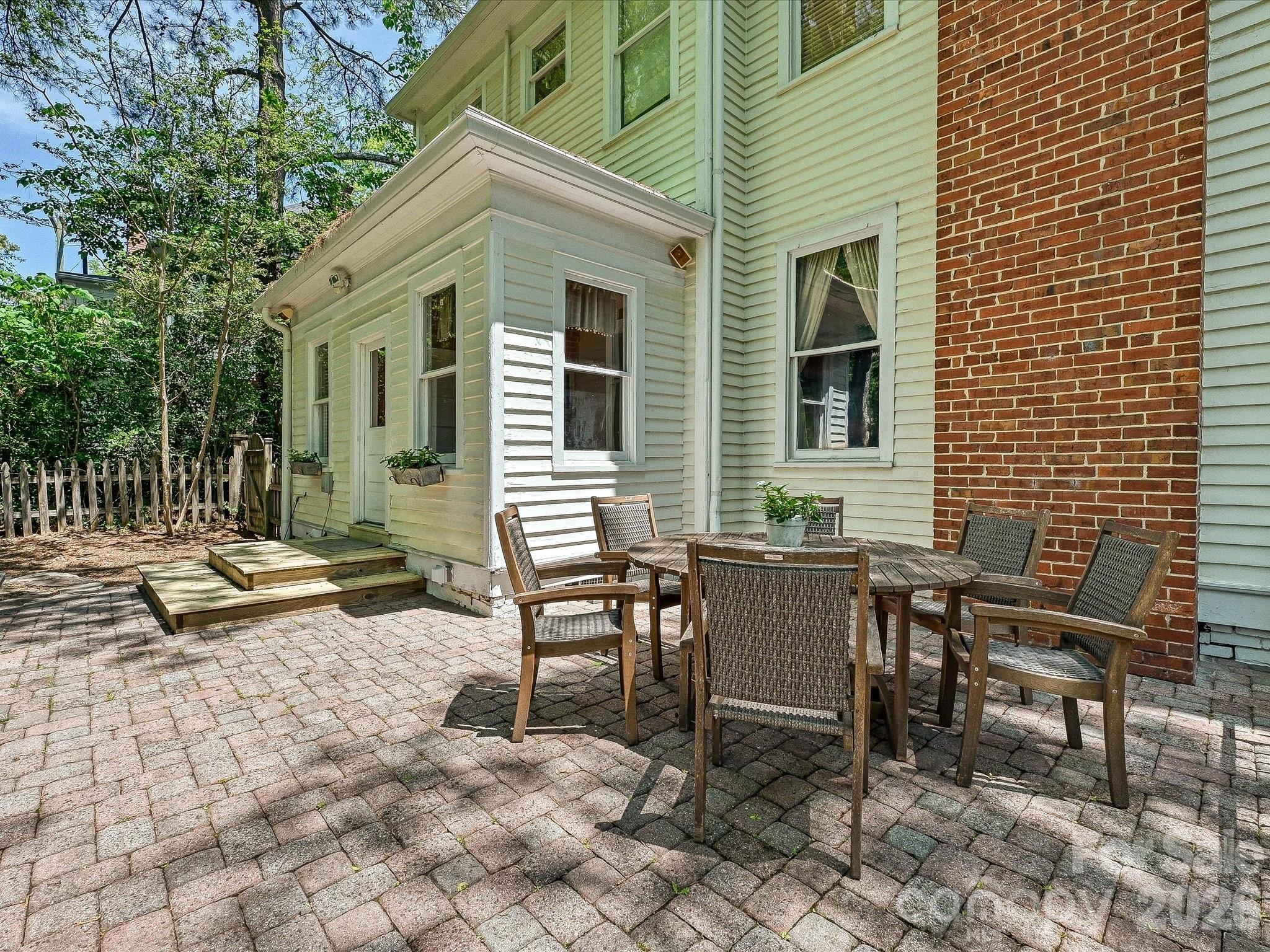 702 S Hayne Street — Monroe