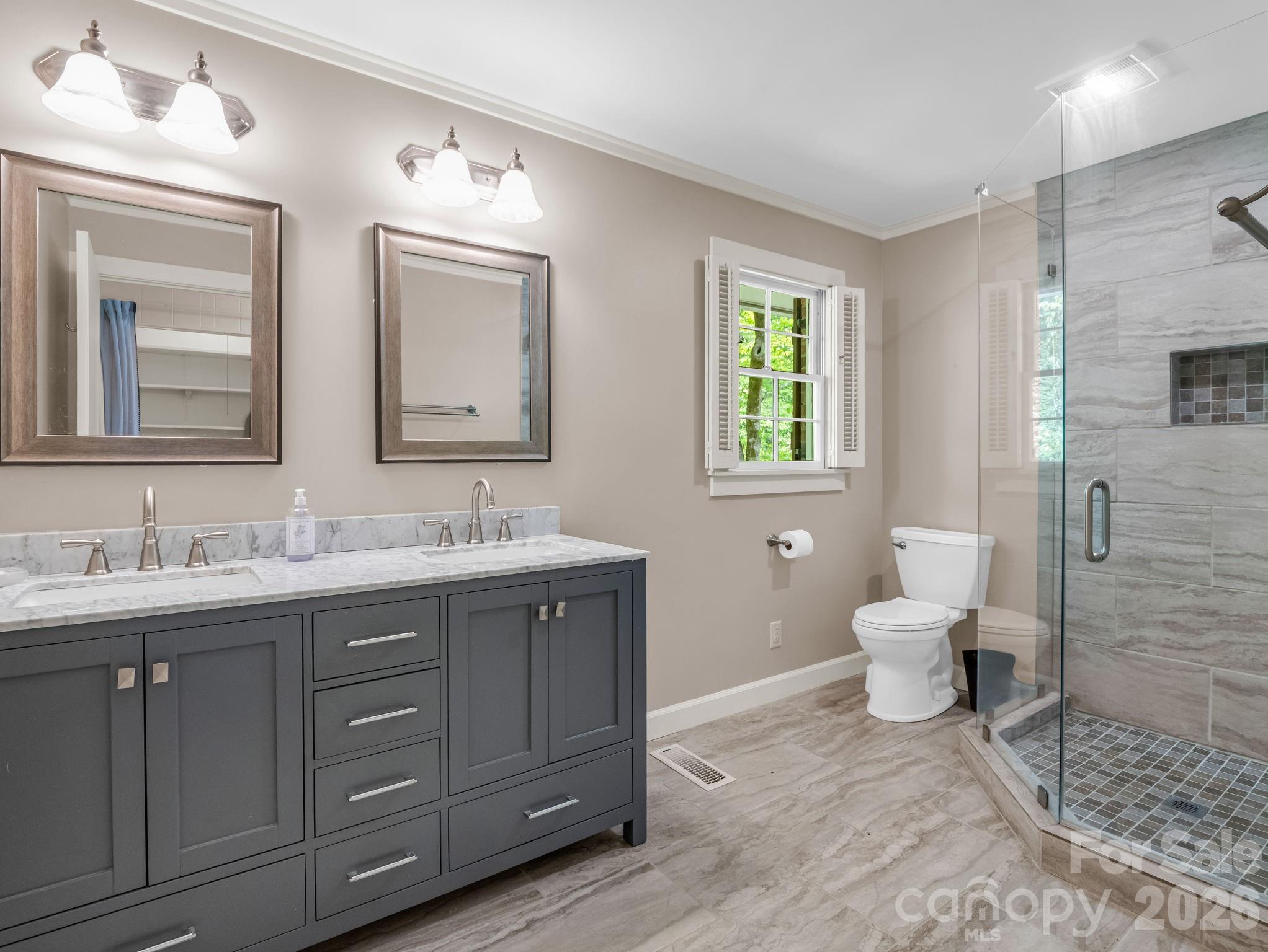 7 Hearthstone Lane — Landrum