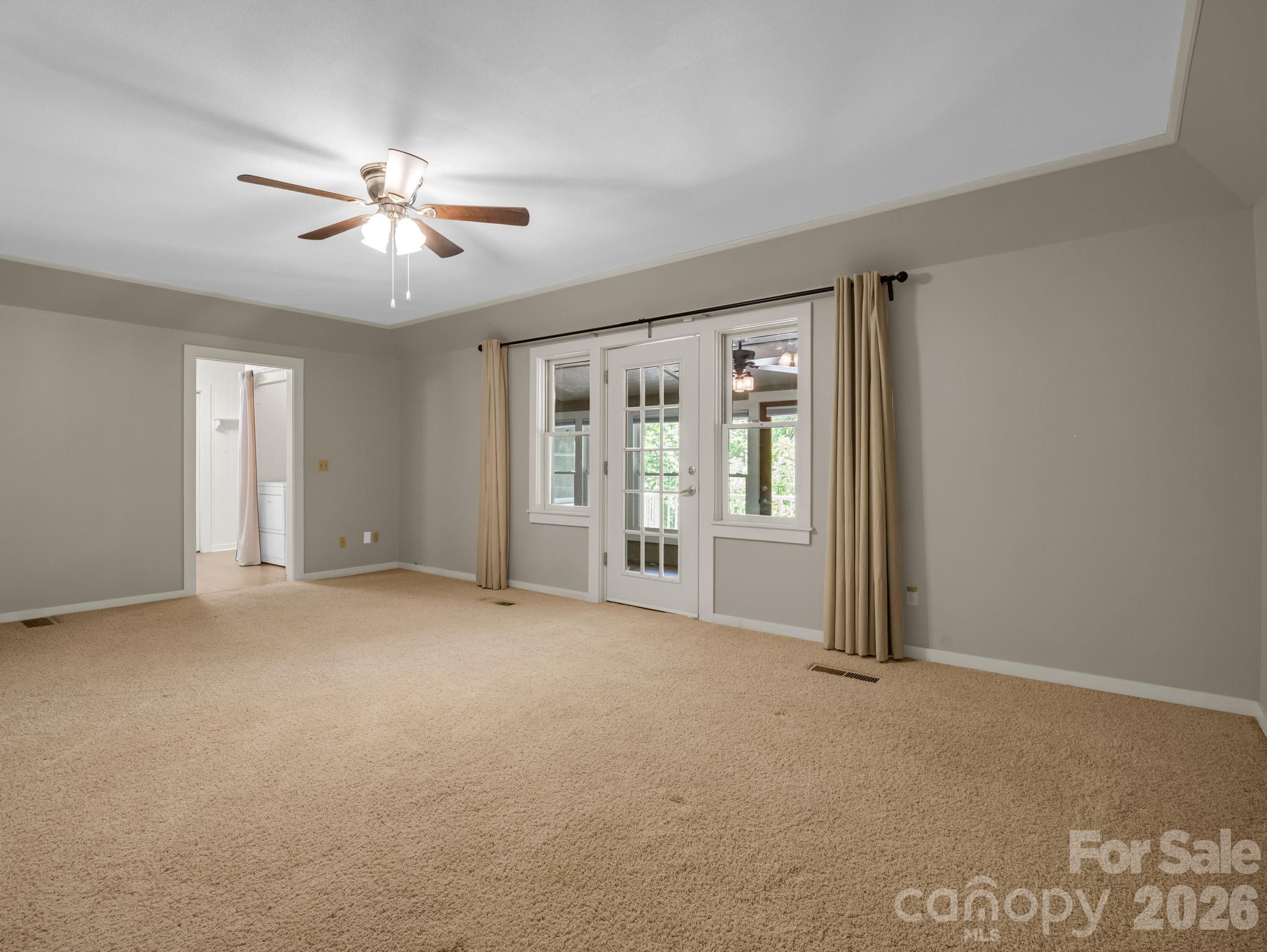 7 Hearthstone Lane — Landrum