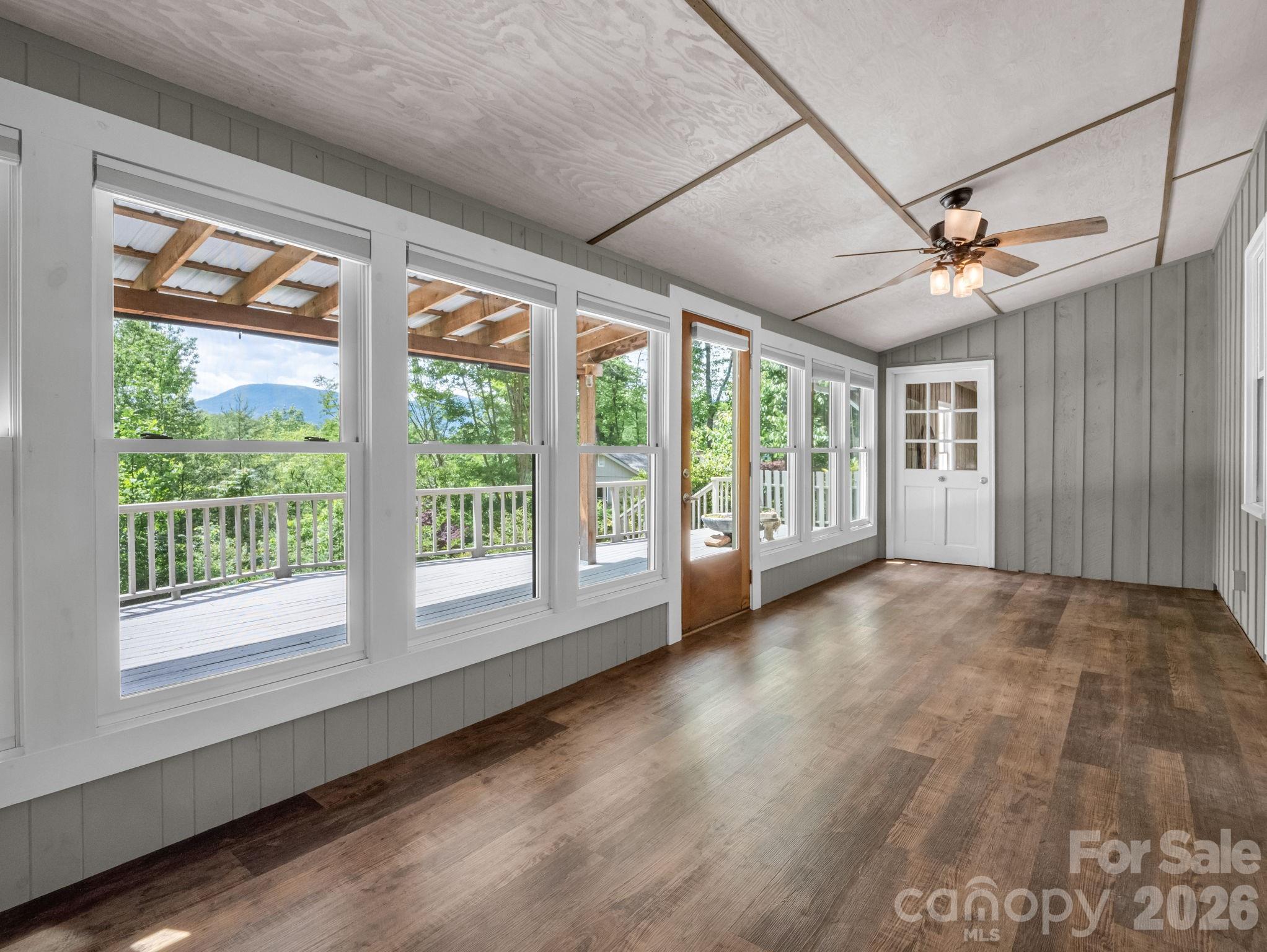7 Hearthstone Lane — Landrum