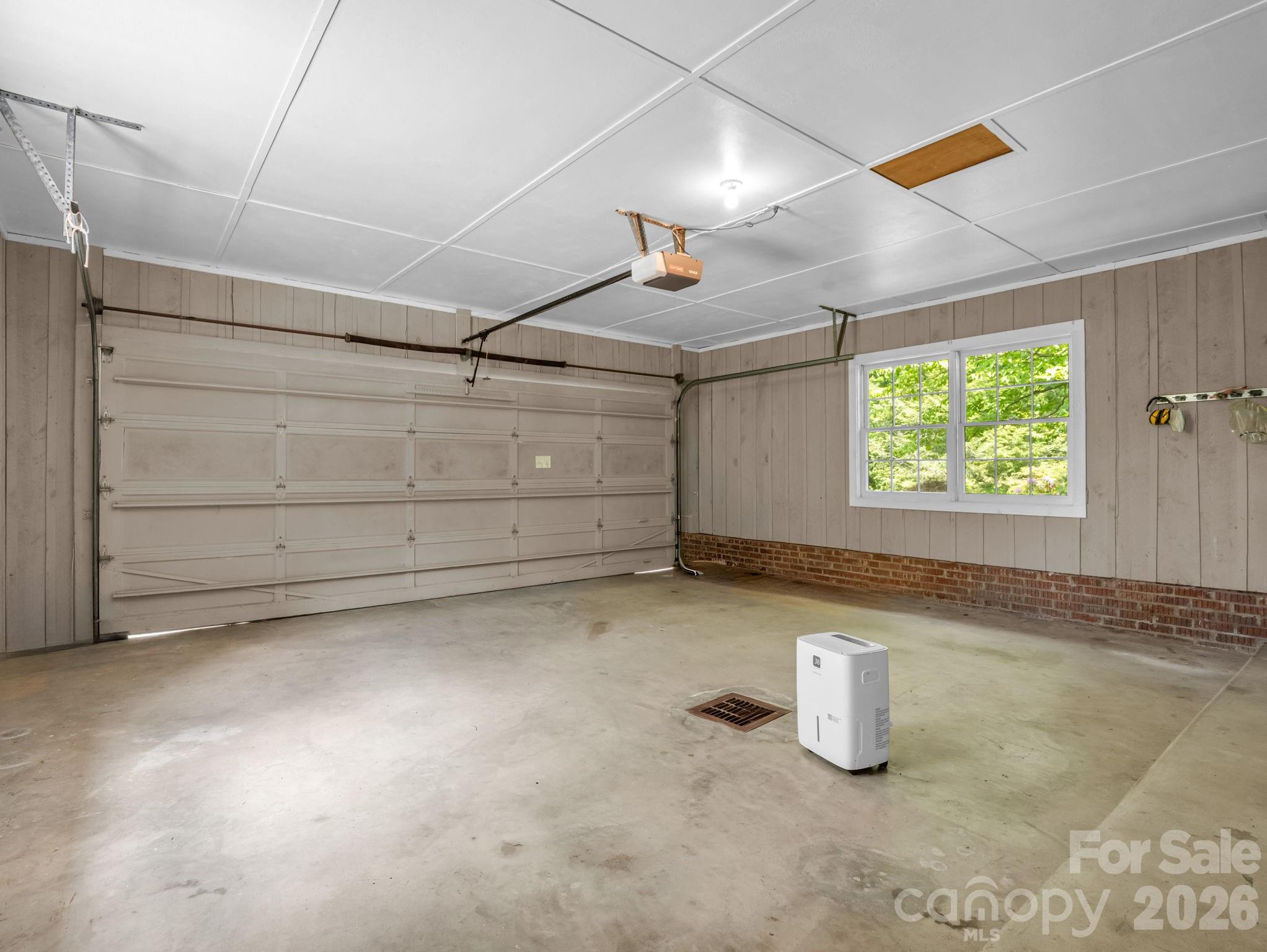 7 Hearthstone Lane — Landrum