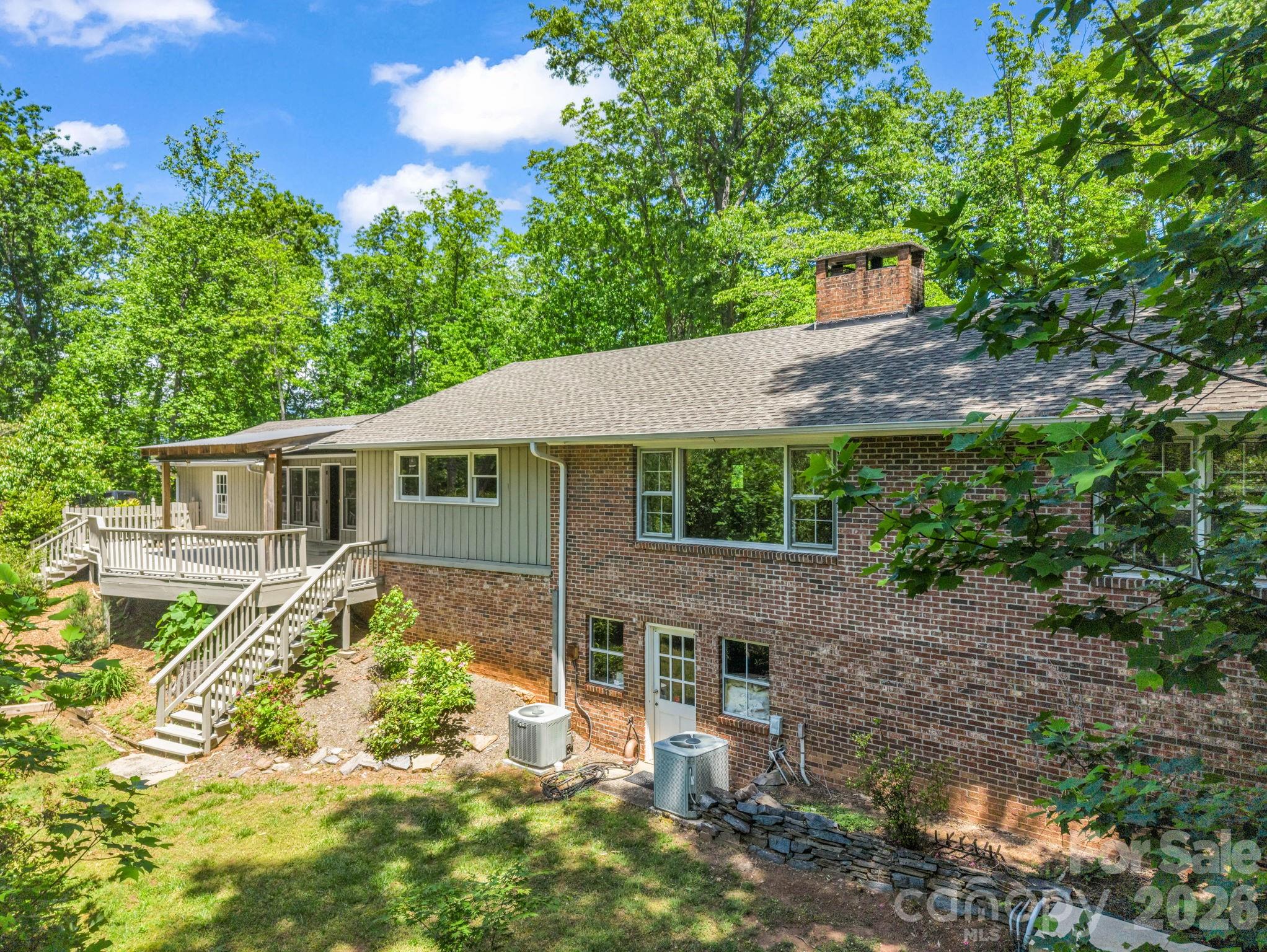 7 Hearthstone Lane — Landrum