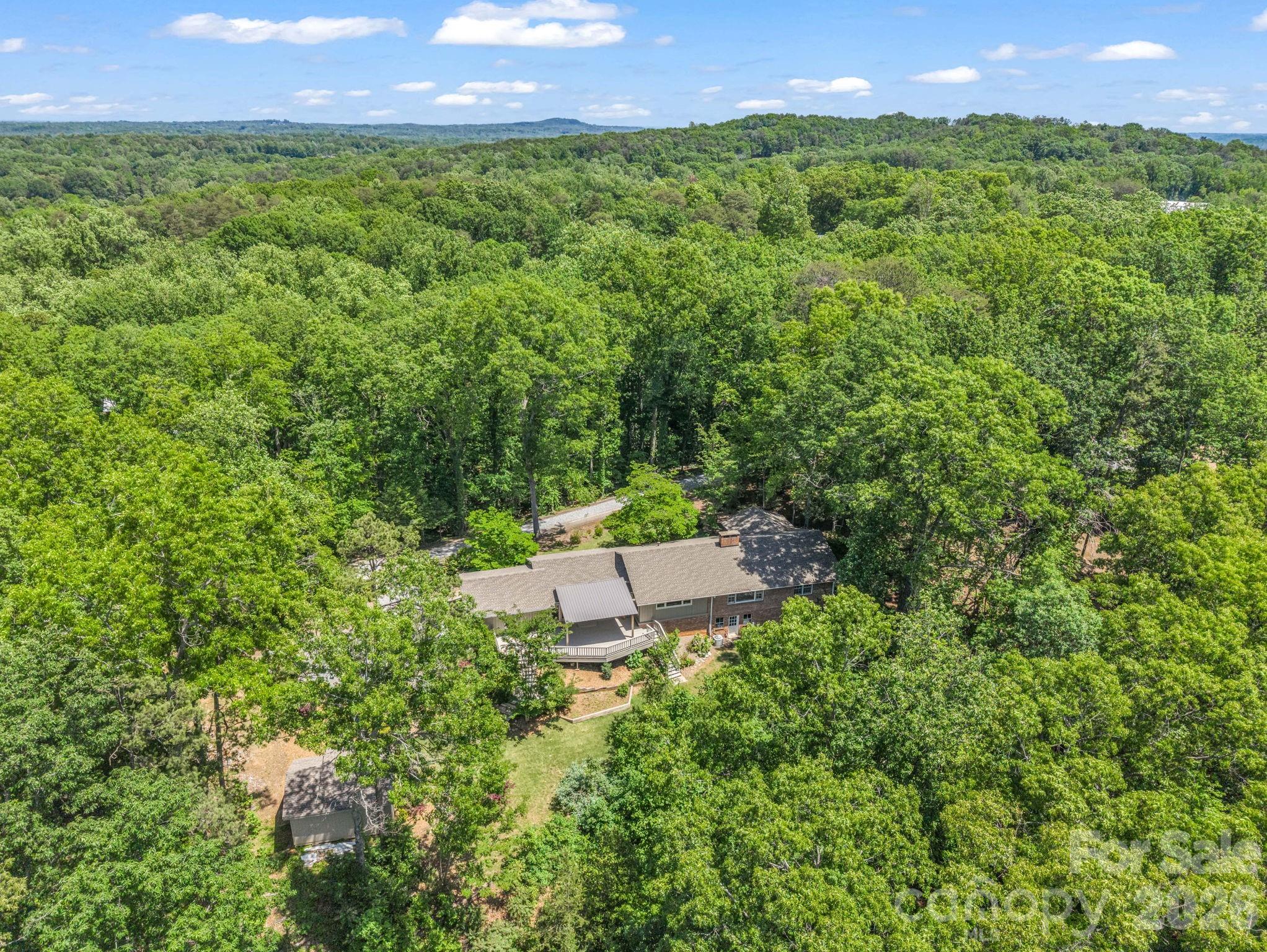 7 Hearthstone Lane — Landrum