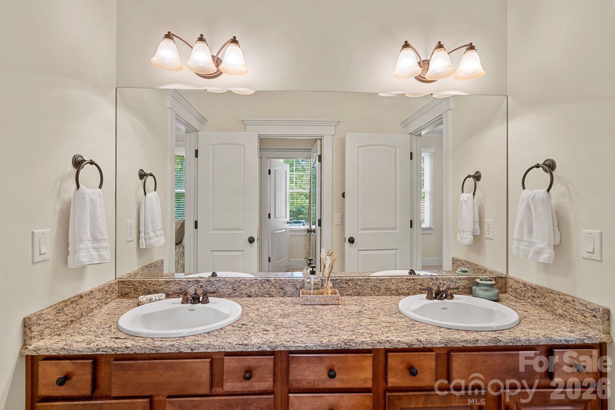121 Willow Bend Court — Mooresville