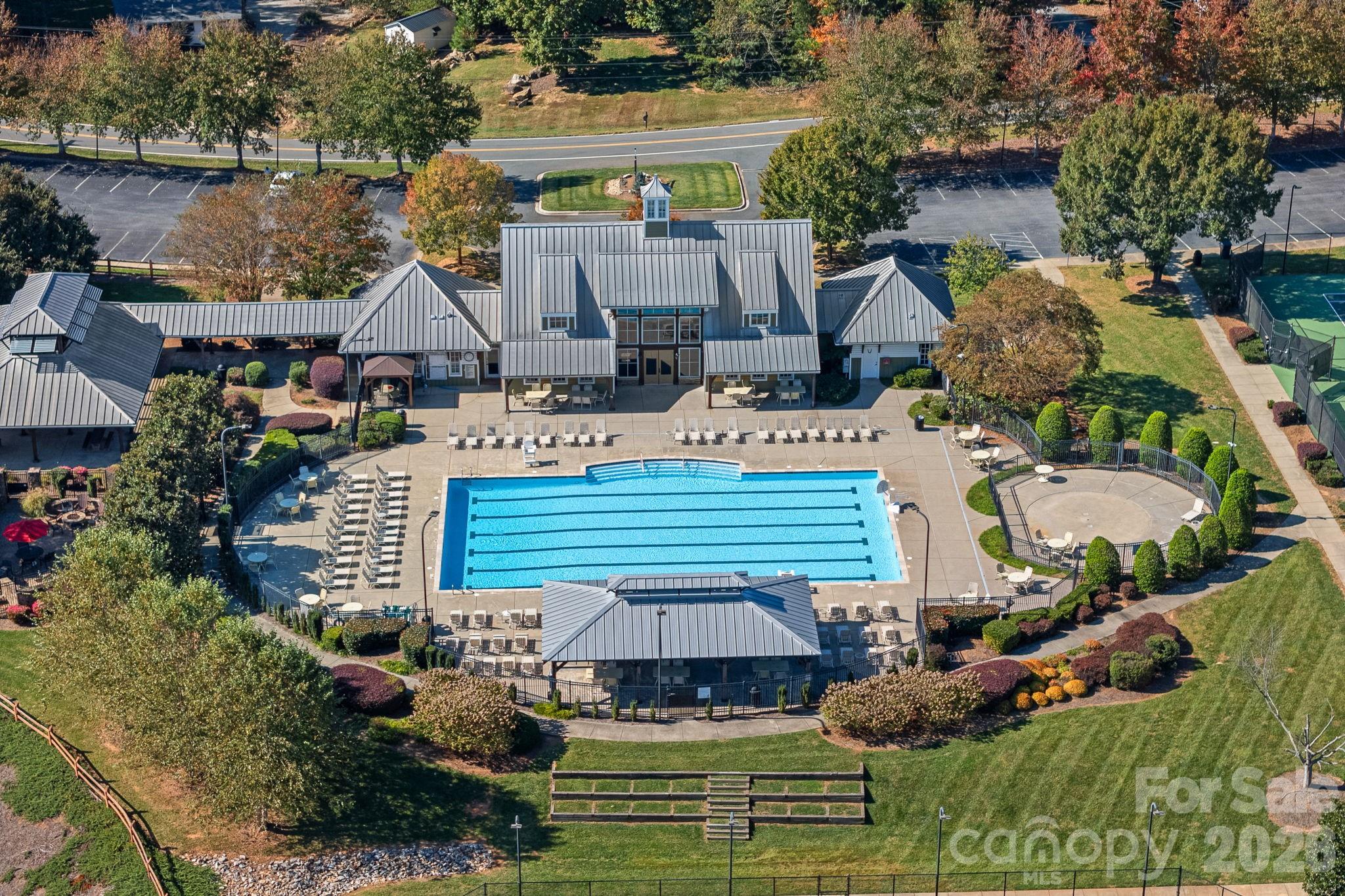 121 Willow Bend Court — Mooresville