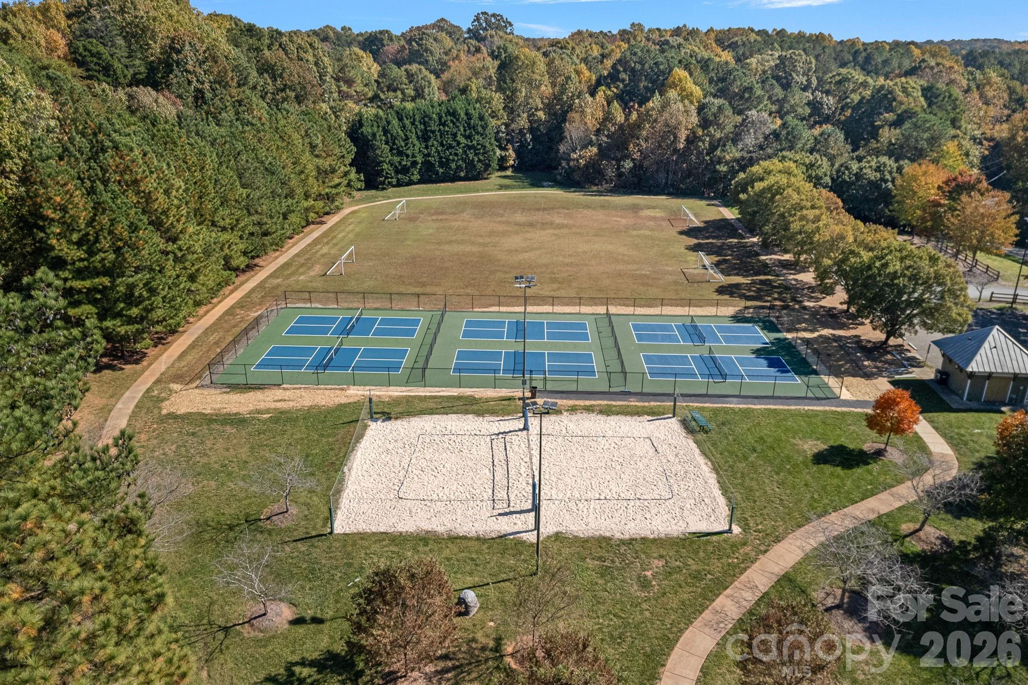 121 Willow Bend Court — Mooresville