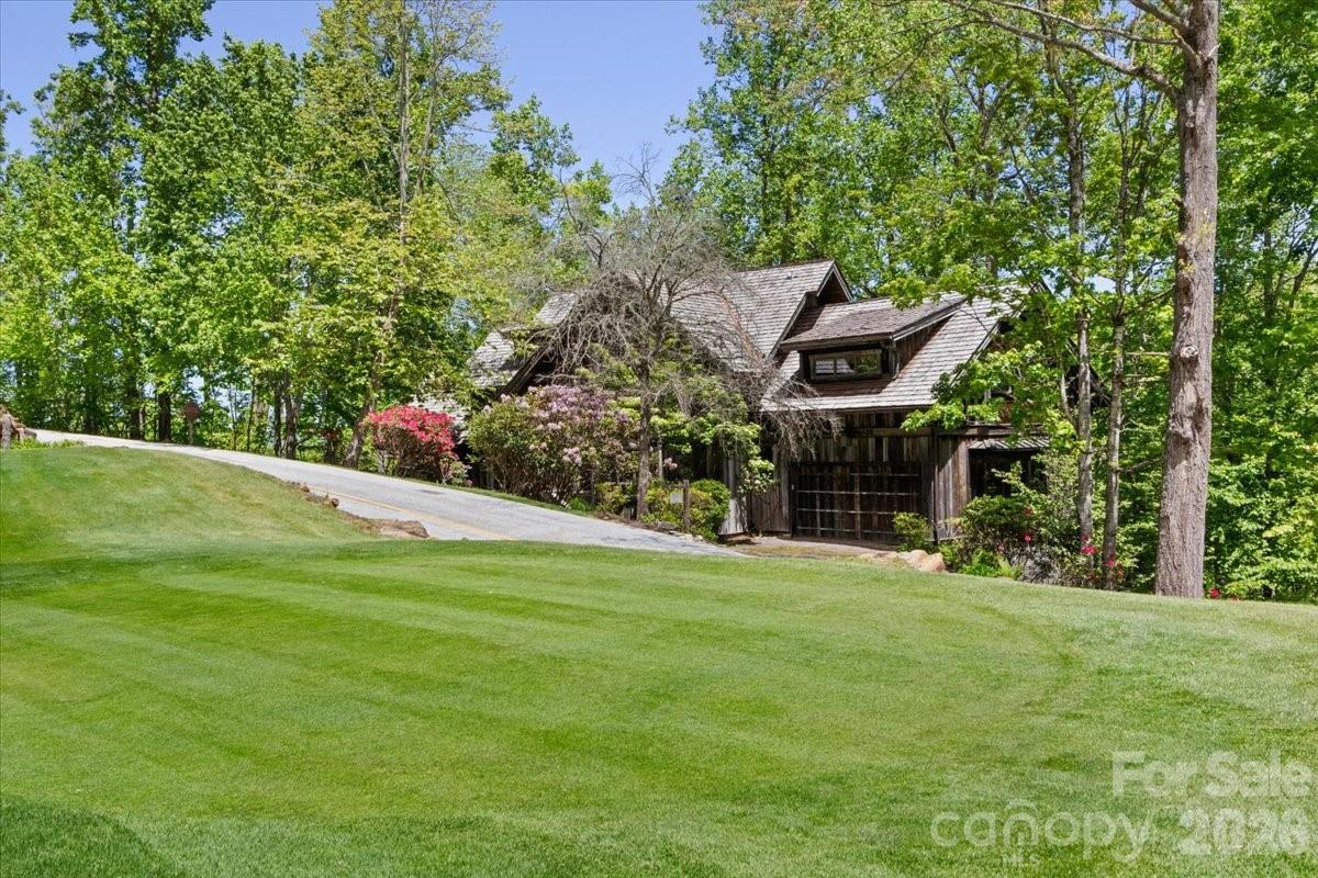 56 Spring House Drive — Burnsville