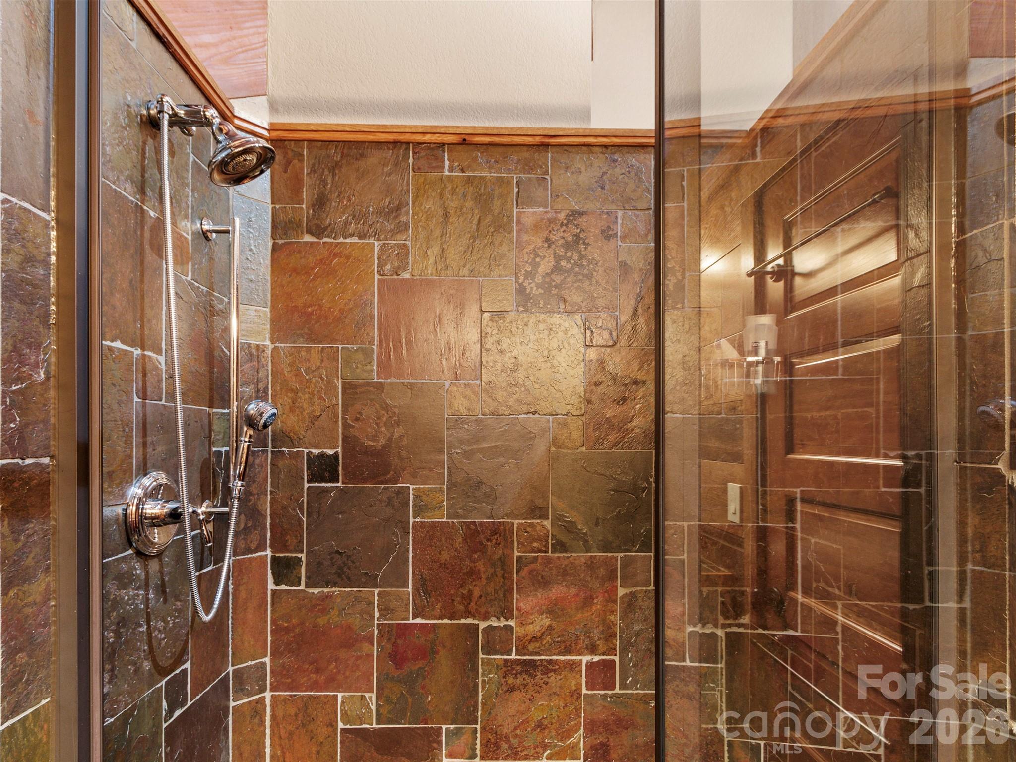 56 Spring House Drive — Burnsville