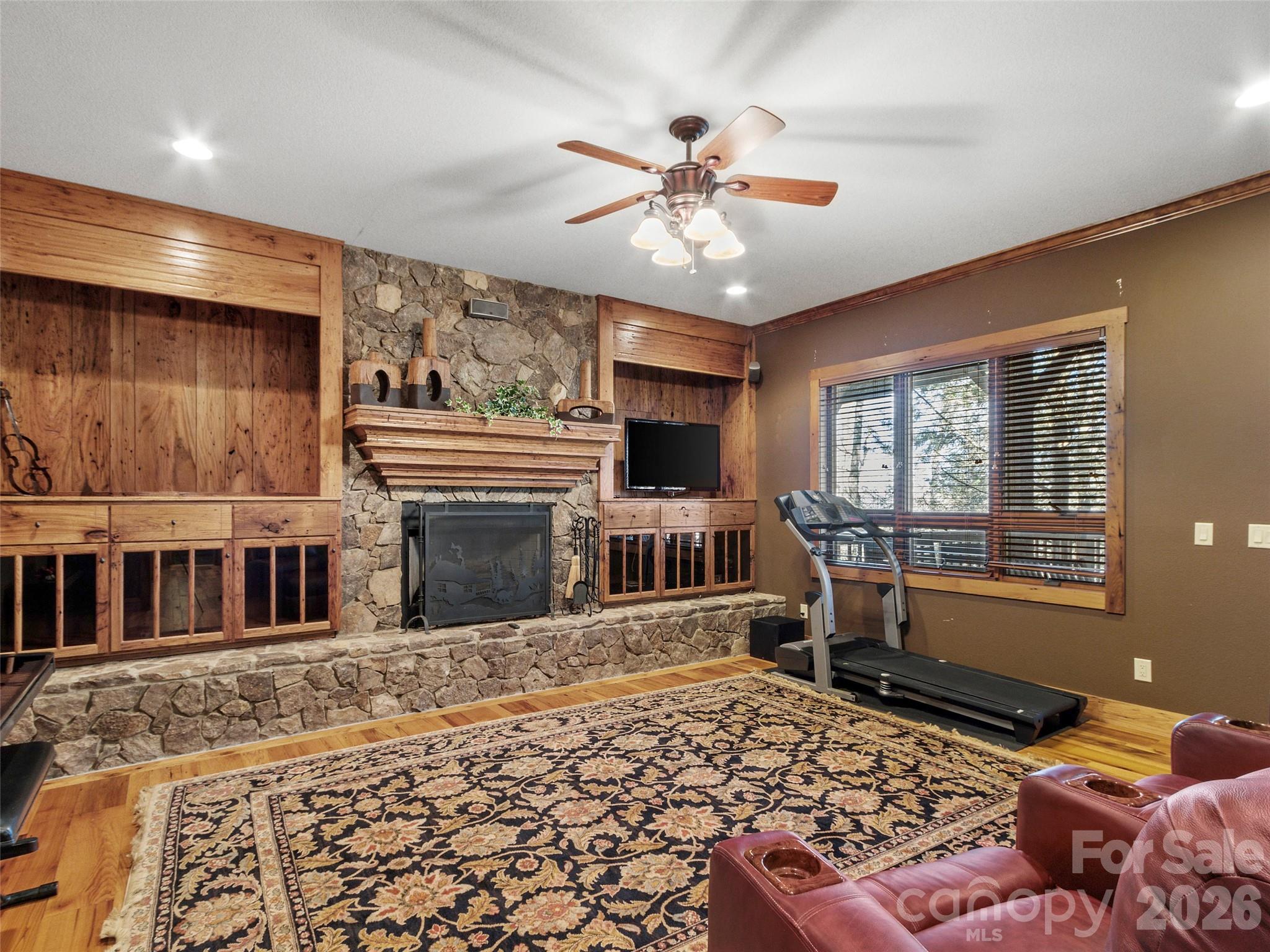 56 Spring House Drive — Burnsville