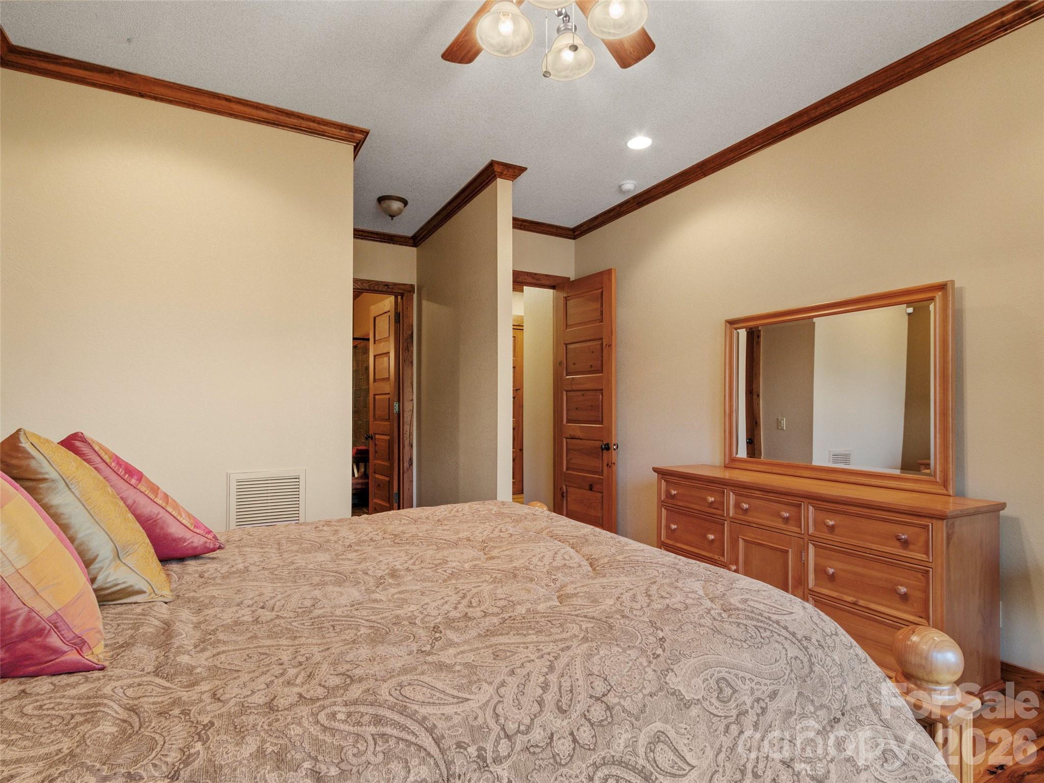 56 Spring House Drive — Burnsville