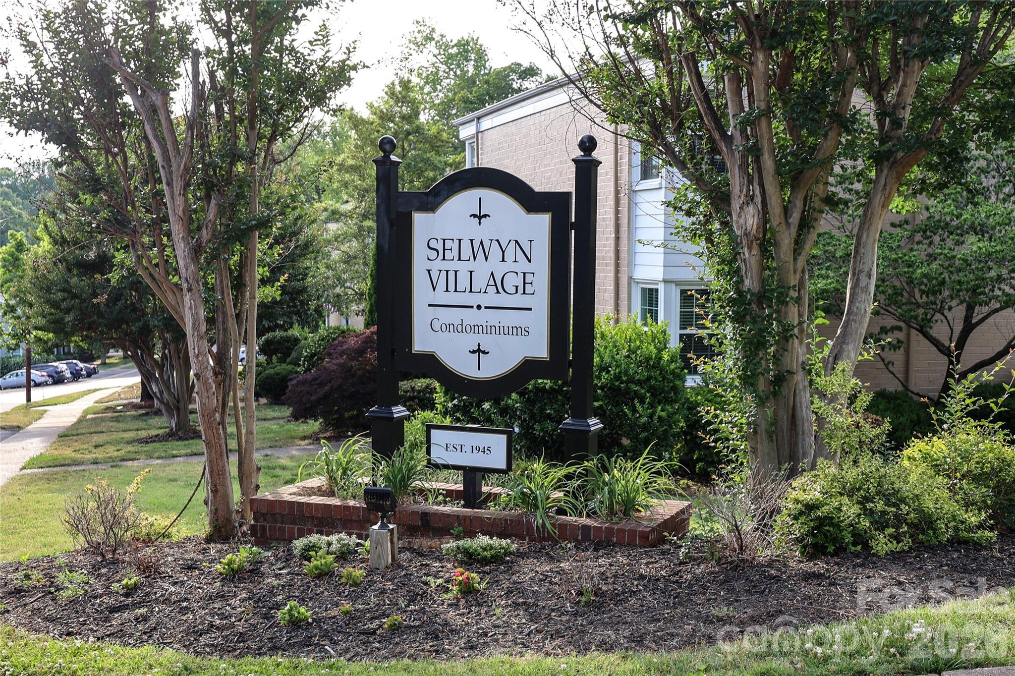 515 Wakefield Drive #A — Charlotte
