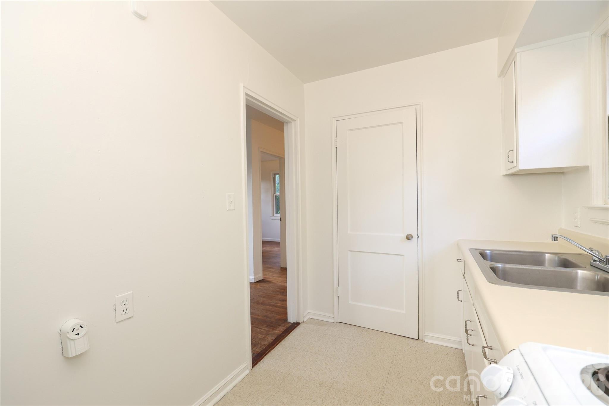 515 Wakefield Drive #A — Charlotte