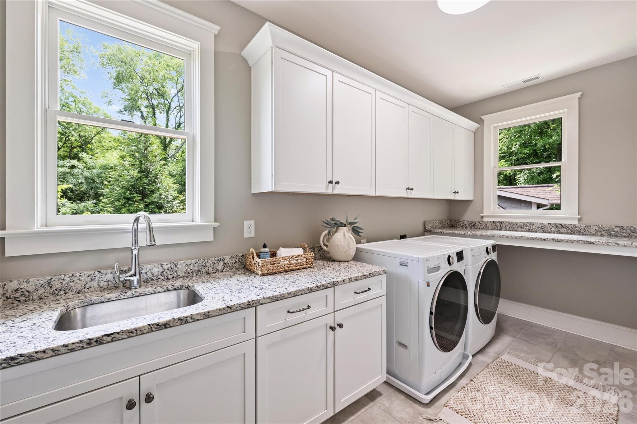4507 Givens Way — Charlotte