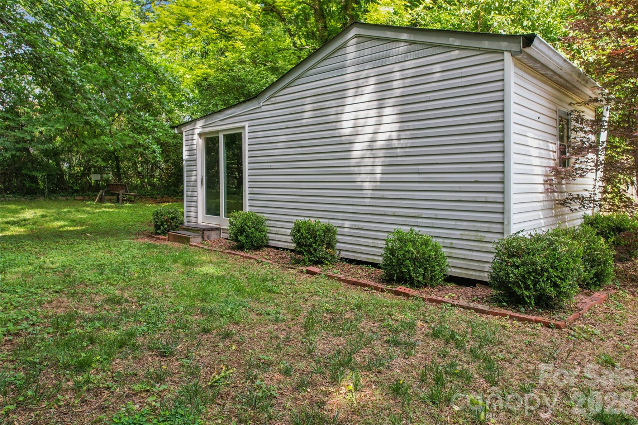2224 Dundeen Street — Charlotte