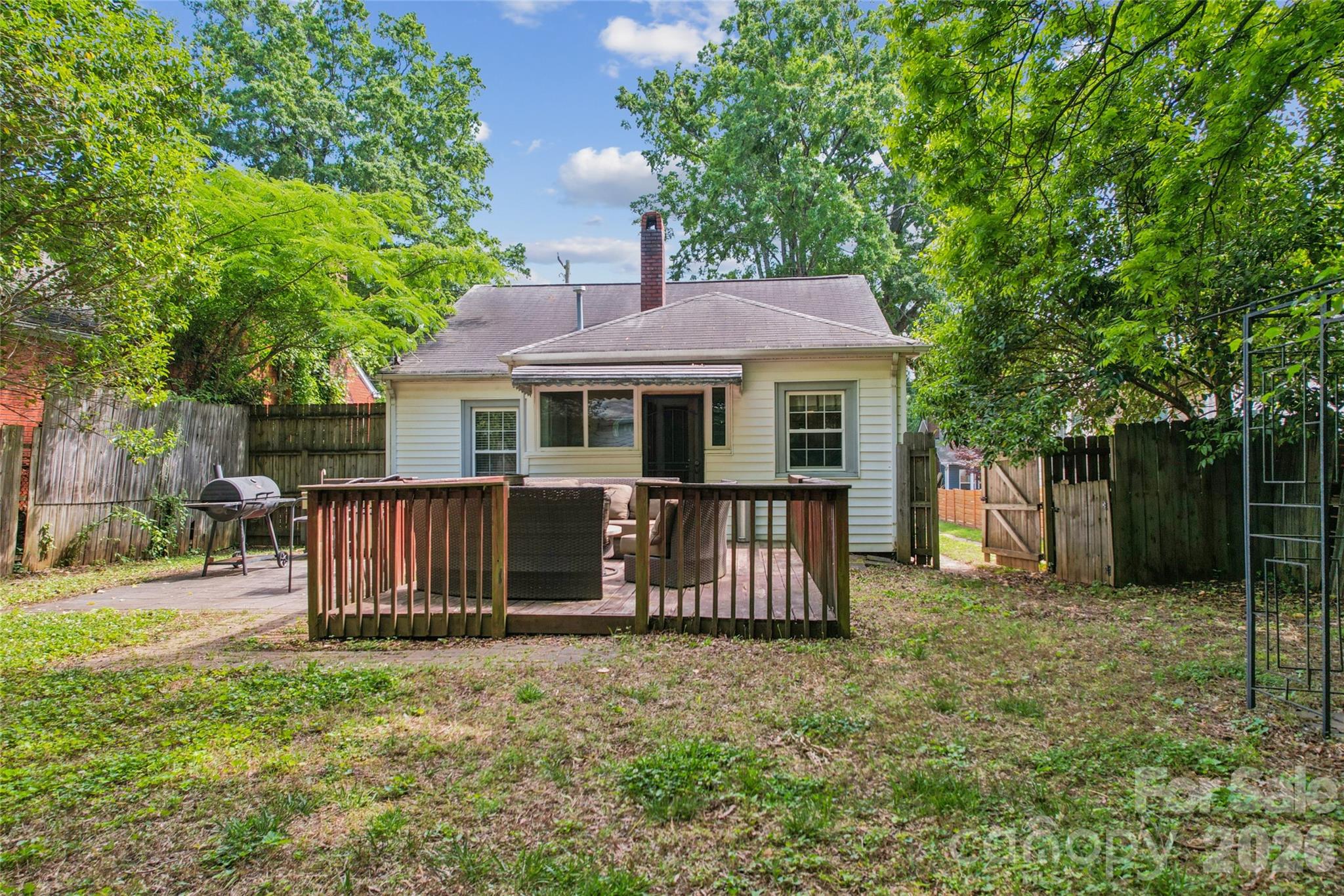 2224 Dundeen Street — Charlotte