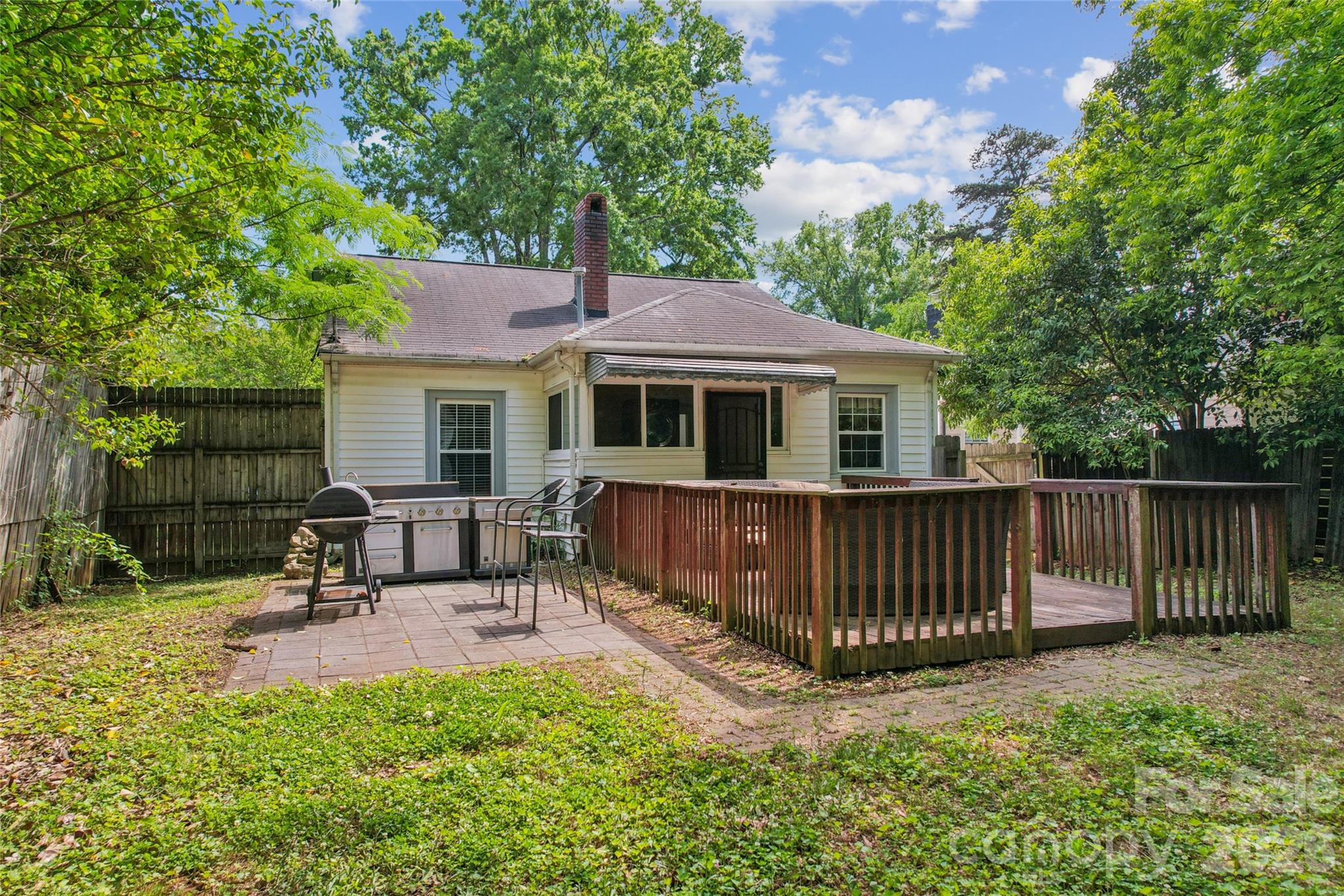 2224 Dundeen Street — Charlotte