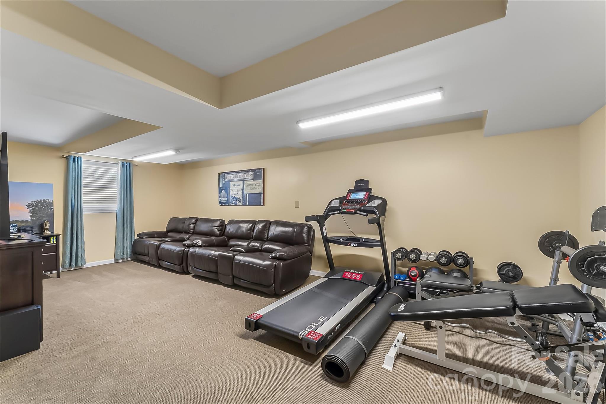 3104 Zion Church Road — Hickory