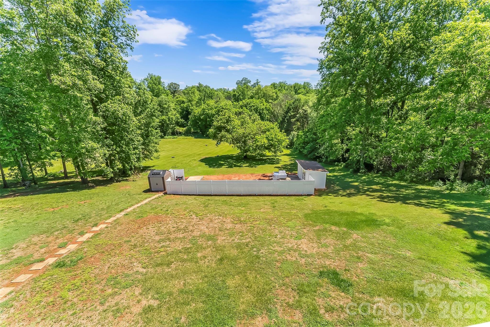 3104 Zion Church Road — Hickory