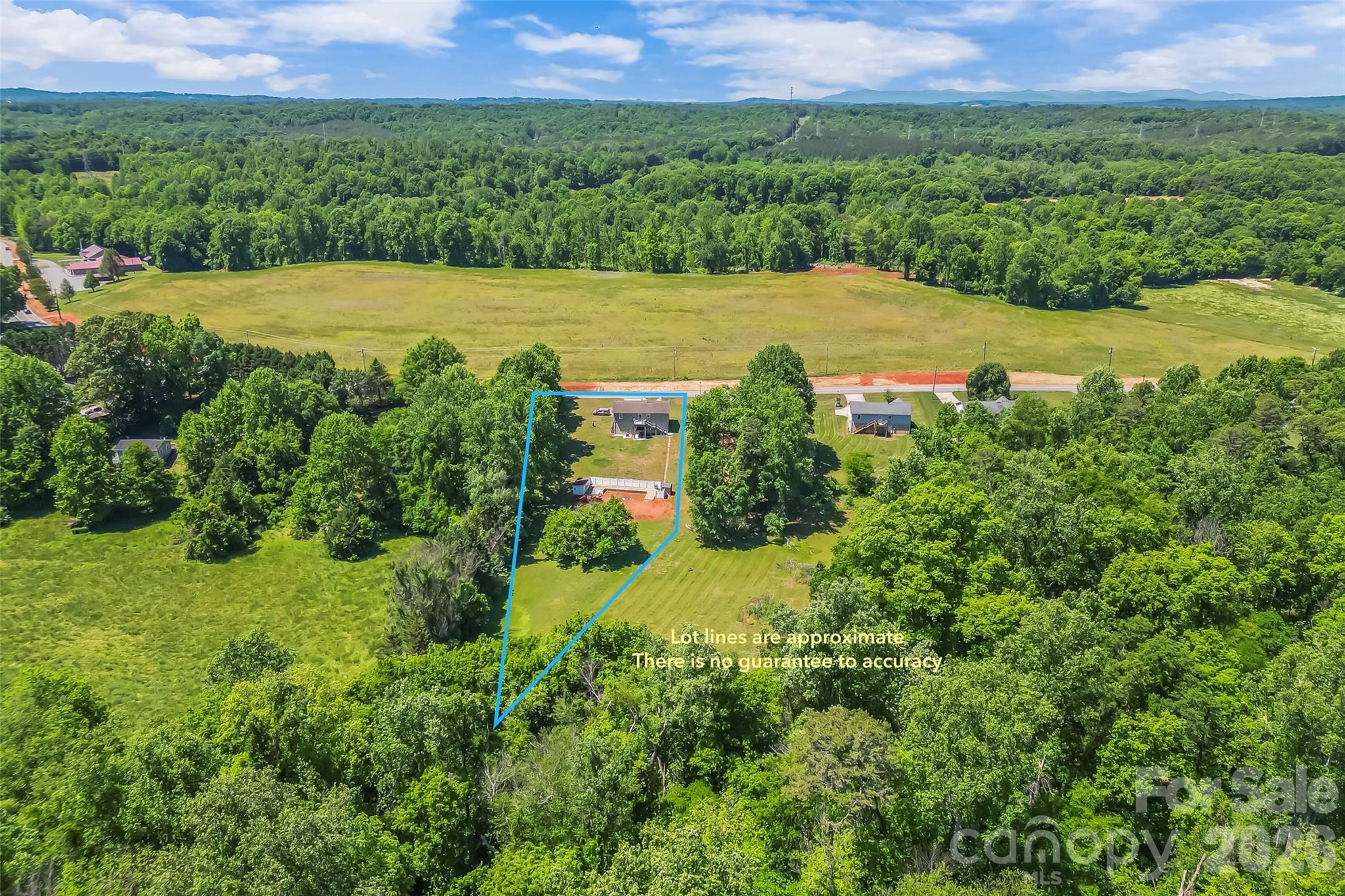 3104 Zion Church Road — Hickory