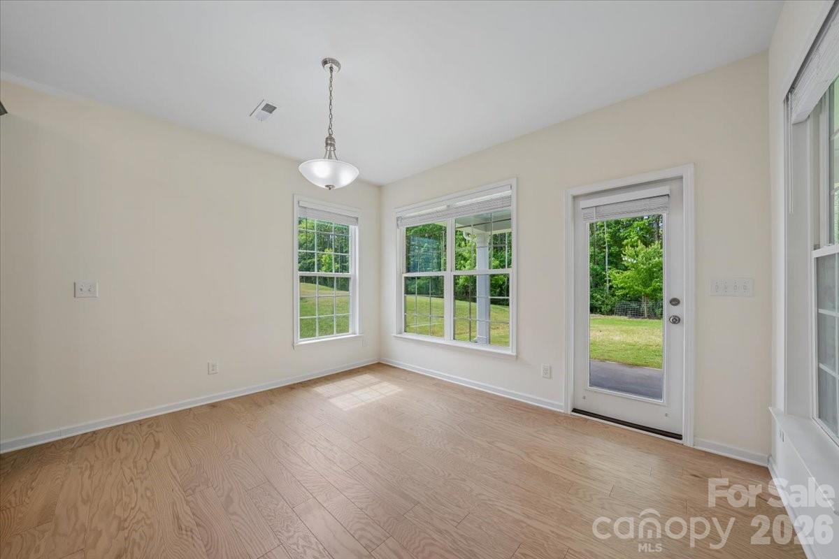 7202 Glenroe Drive — Huntersville