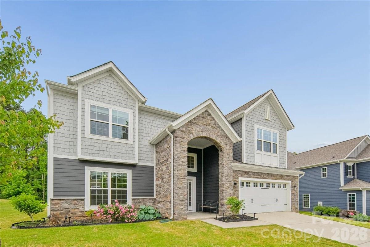 7202 Glenroe Drive — Huntersville