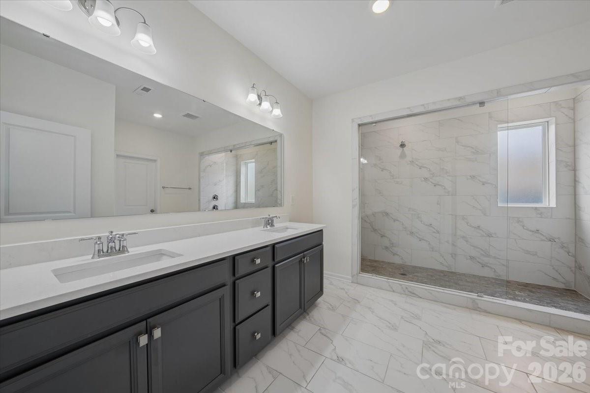 7202 Glenroe Drive — Huntersville
