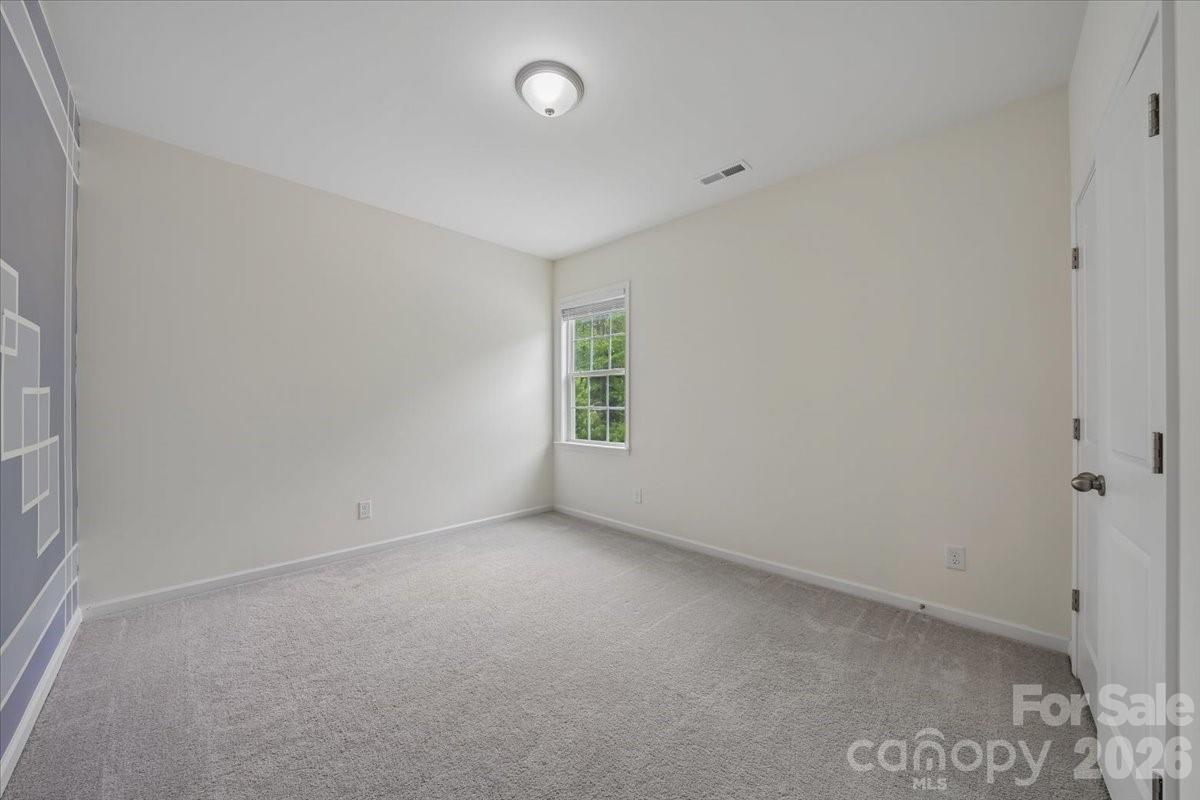 7202 Glenroe Drive — Huntersville