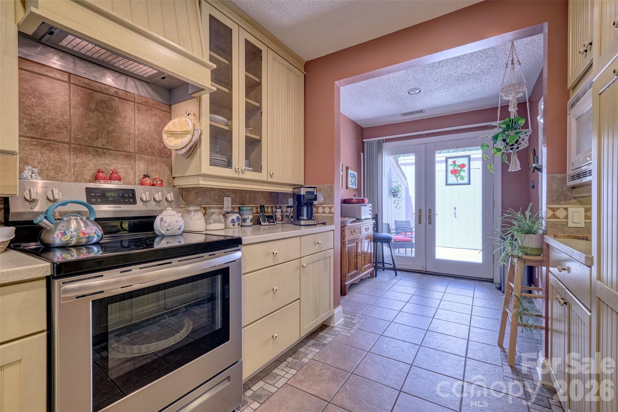 114 Pine Grove Circle — Lake Wylie