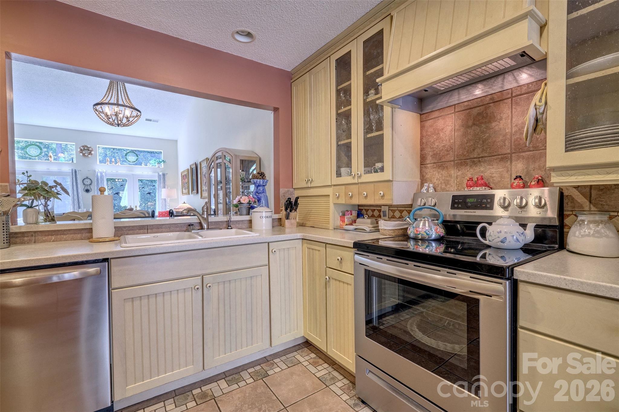 114 Pine Grove Circle — Lake Wylie