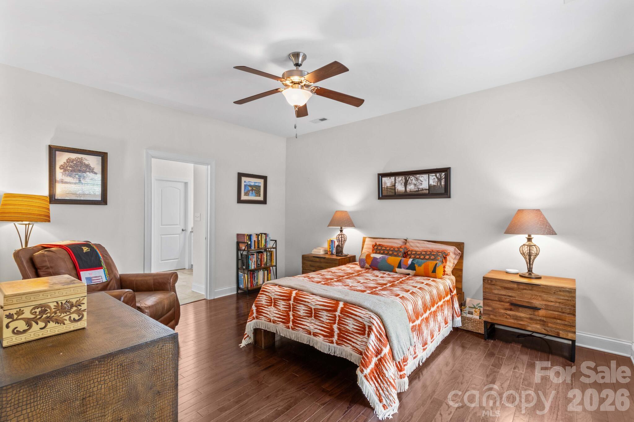 10258 Vanguard Parkway — Huntersville