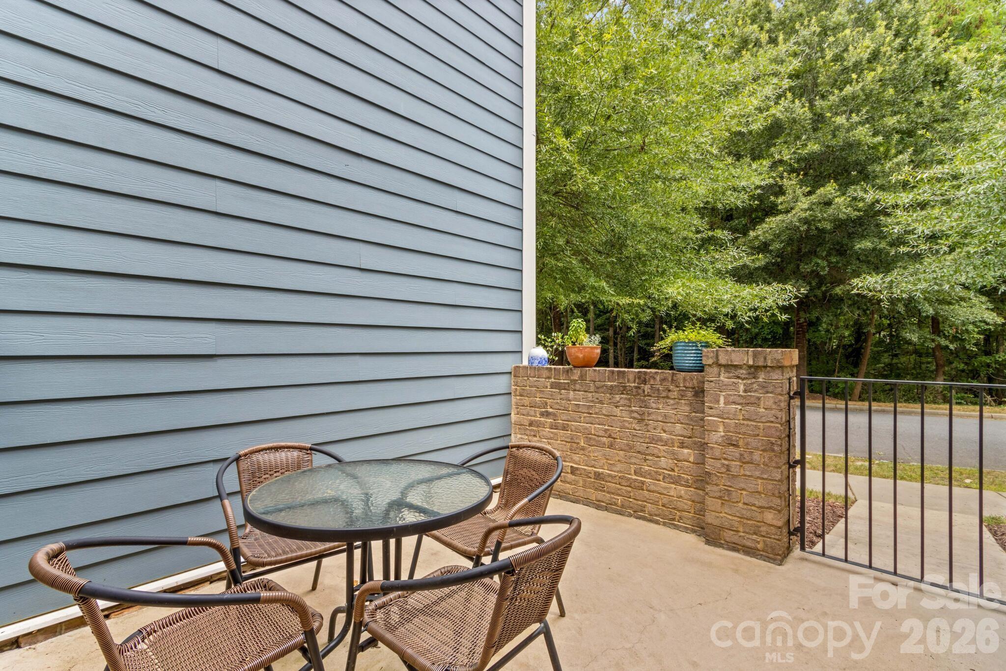 10258 Vanguard Parkway — Huntersville