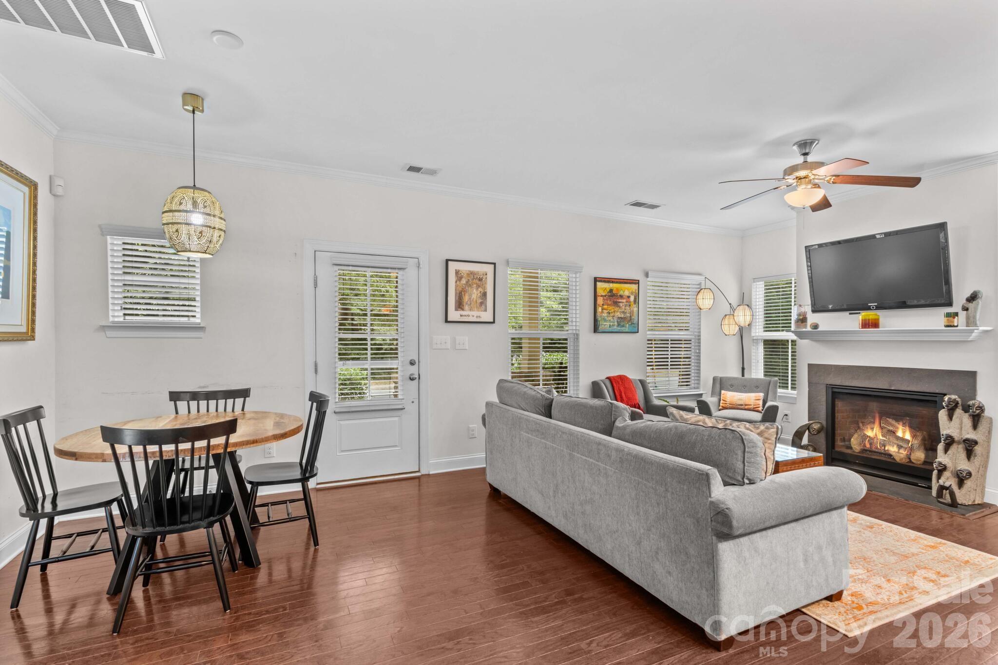10258 Vanguard Parkway — Huntersville