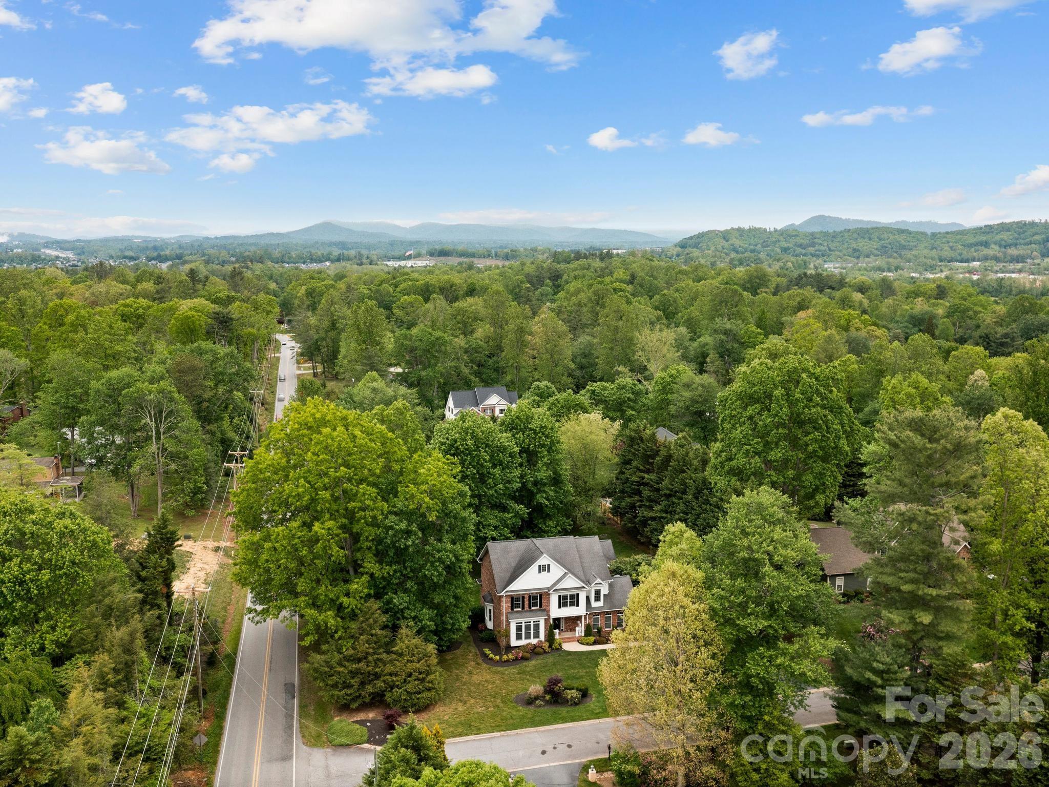 103 Berry Hill Drive #10 — Hendersonville