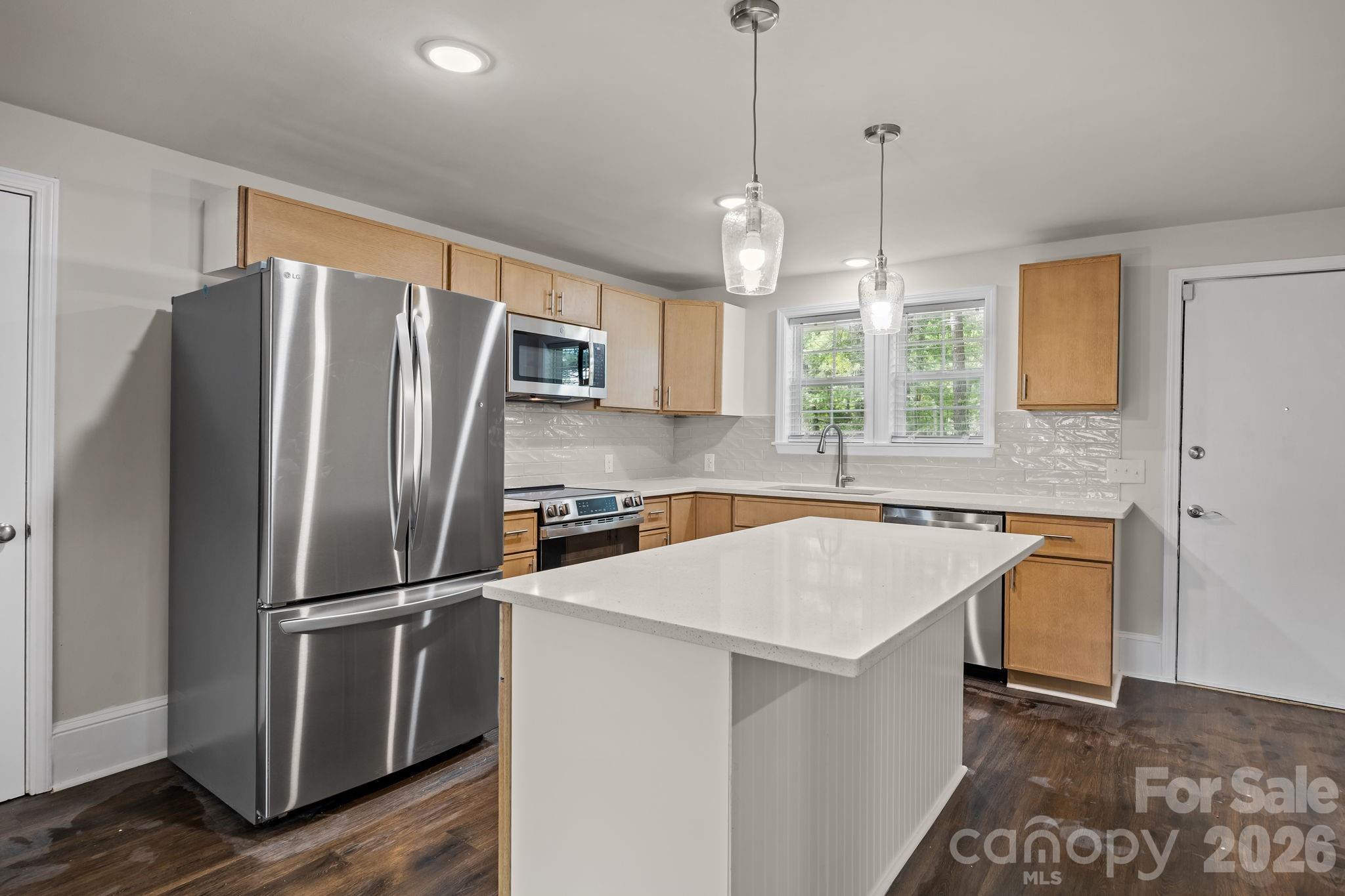 6109 Cora Street — Charlotte