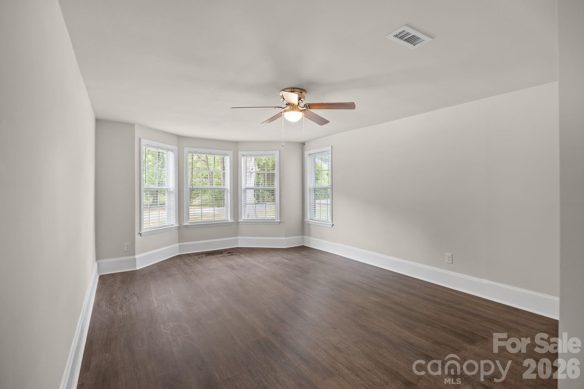 6109 Cora Street — Charlotte