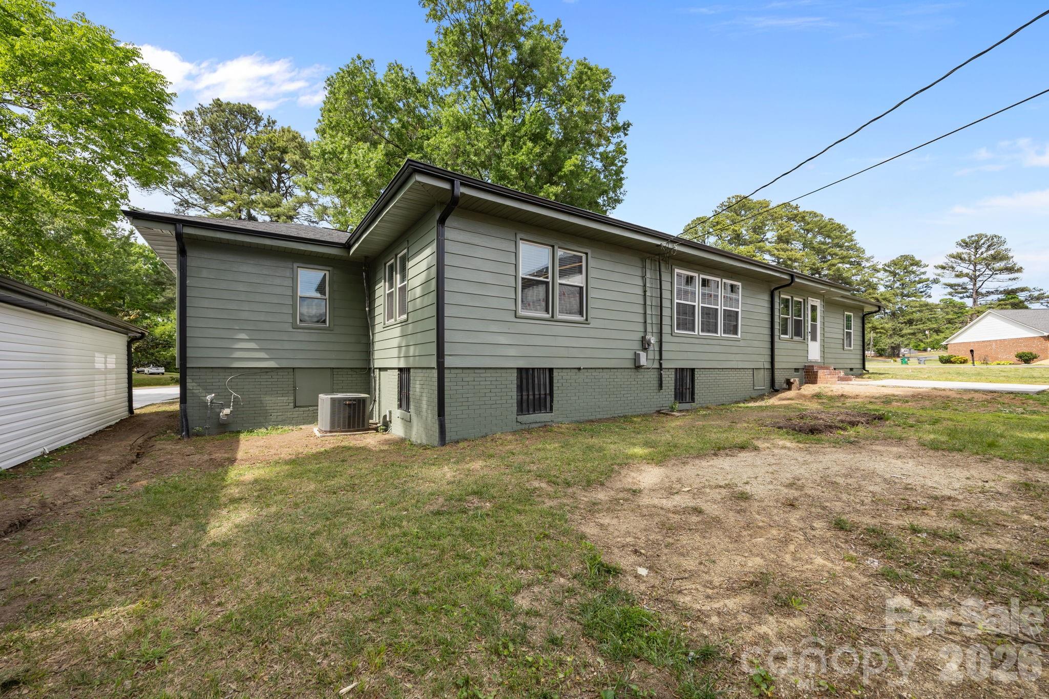 6109 Cora Street — Charlotte