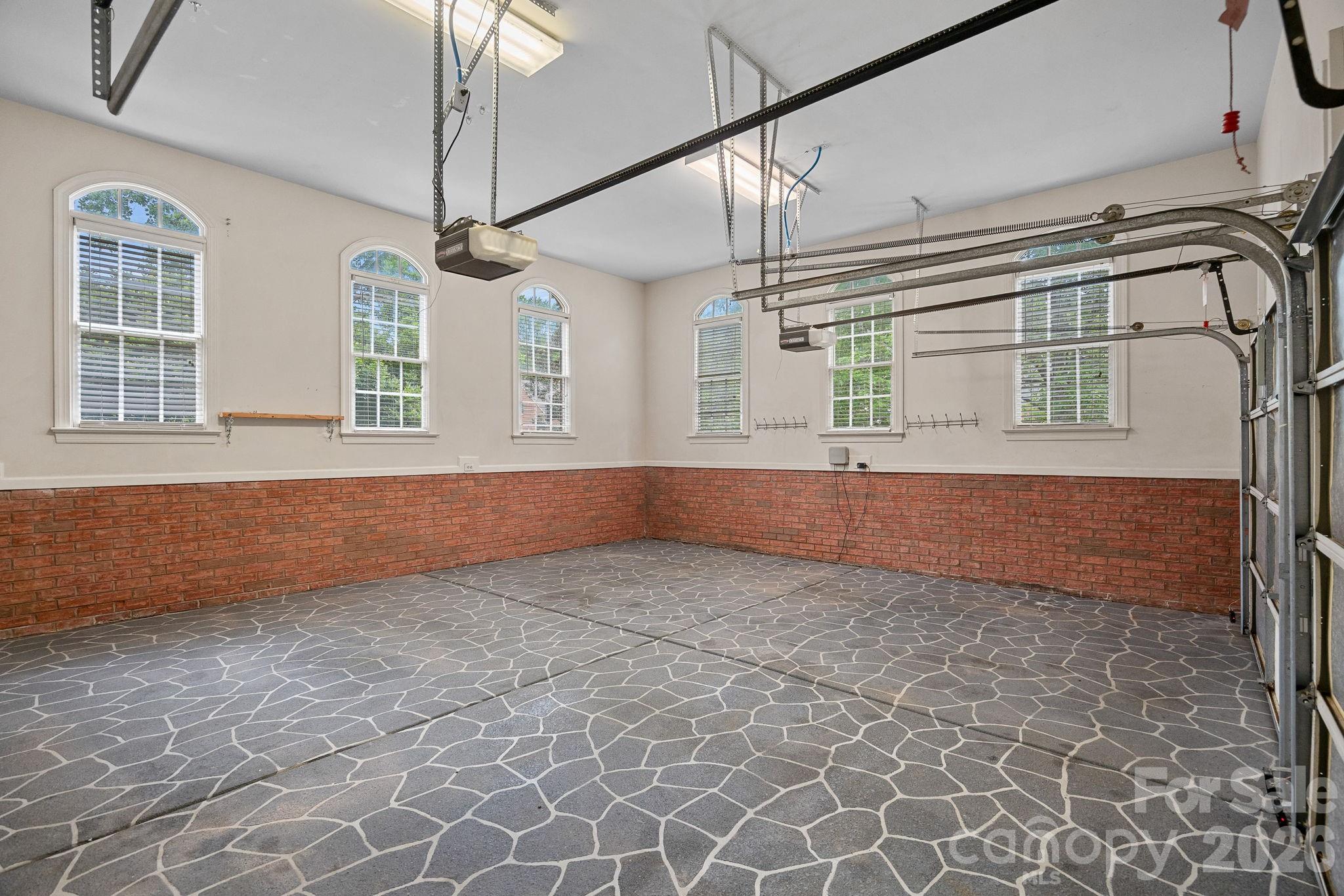 16110 Covington Point Lane — Huntersville
