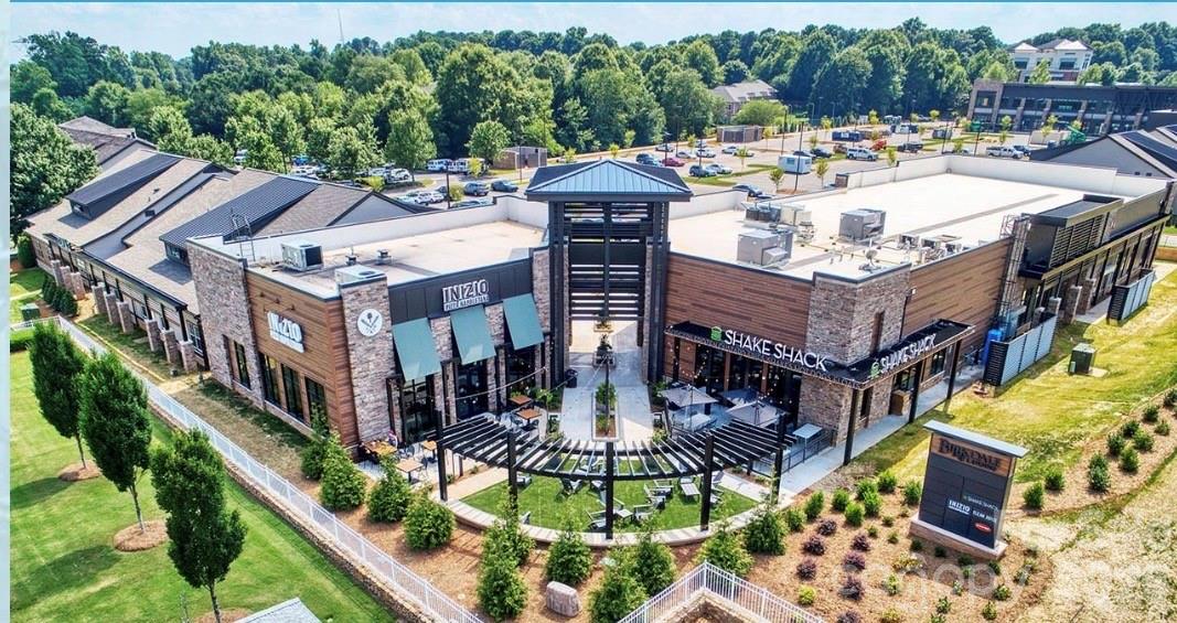 16110 Covington Point Lane — Huntersville
