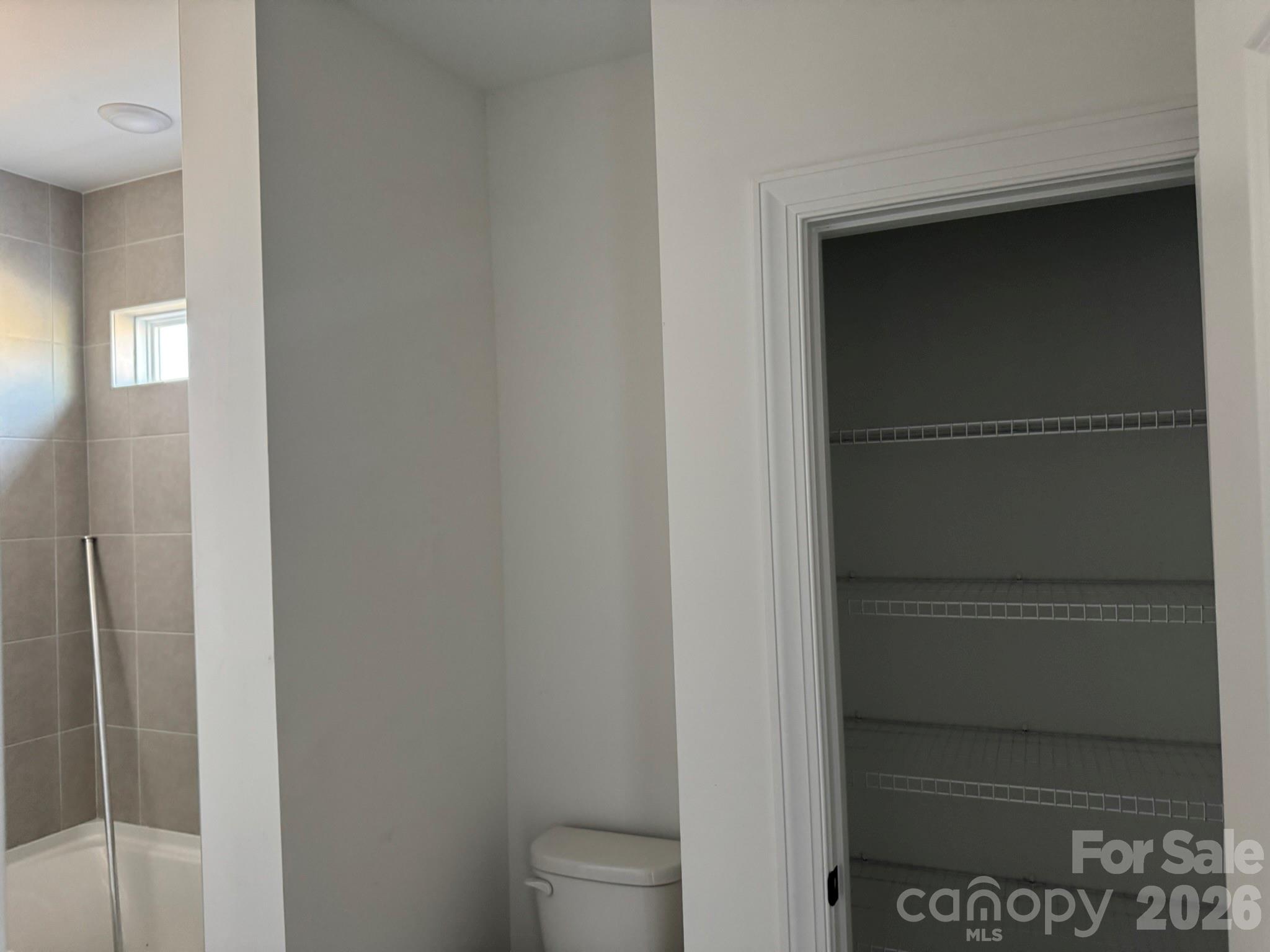 7001 Bil-Mar Drive — Harrisburg