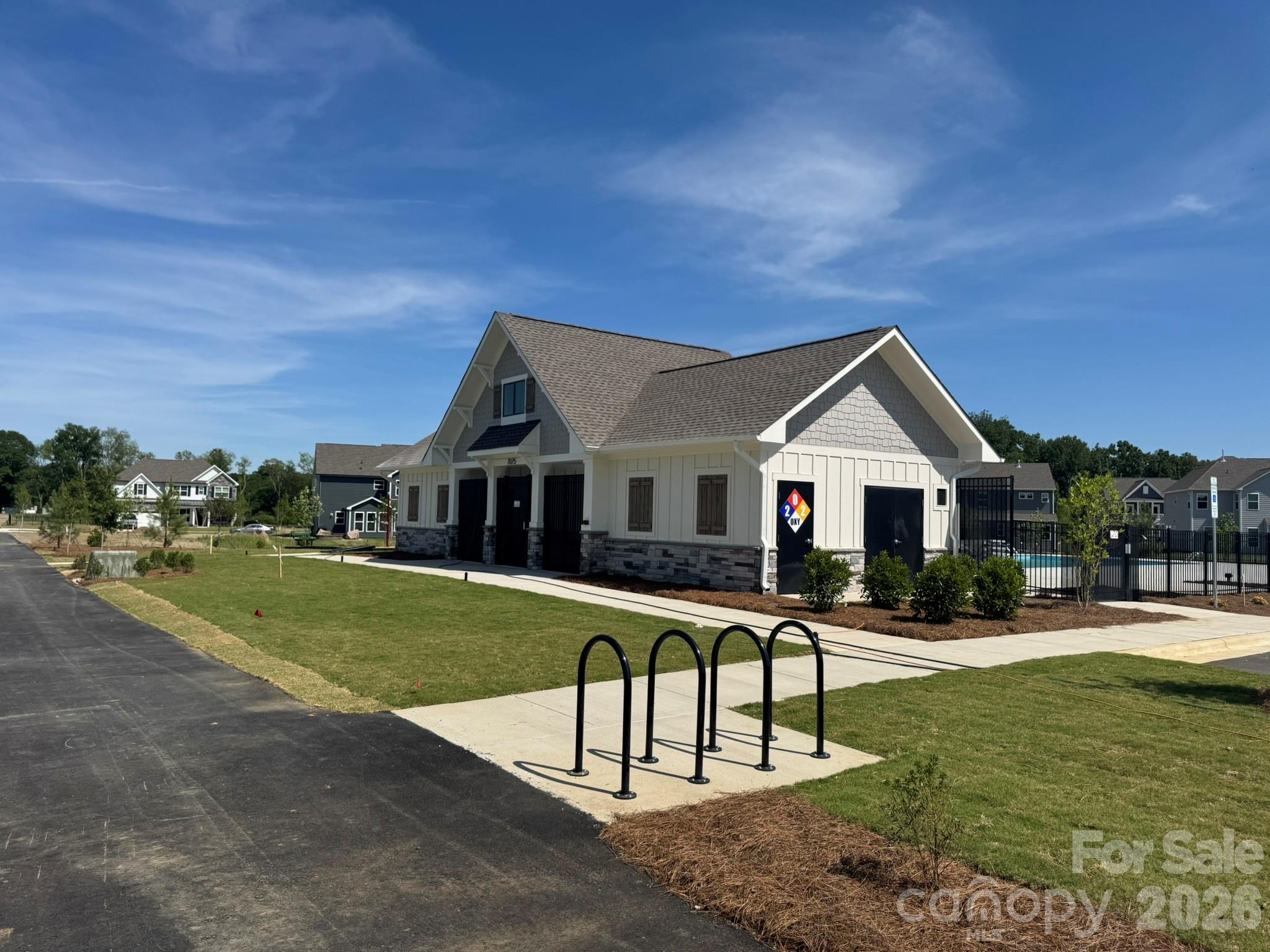 7001 Bil-Mar Drive — Harrisburg