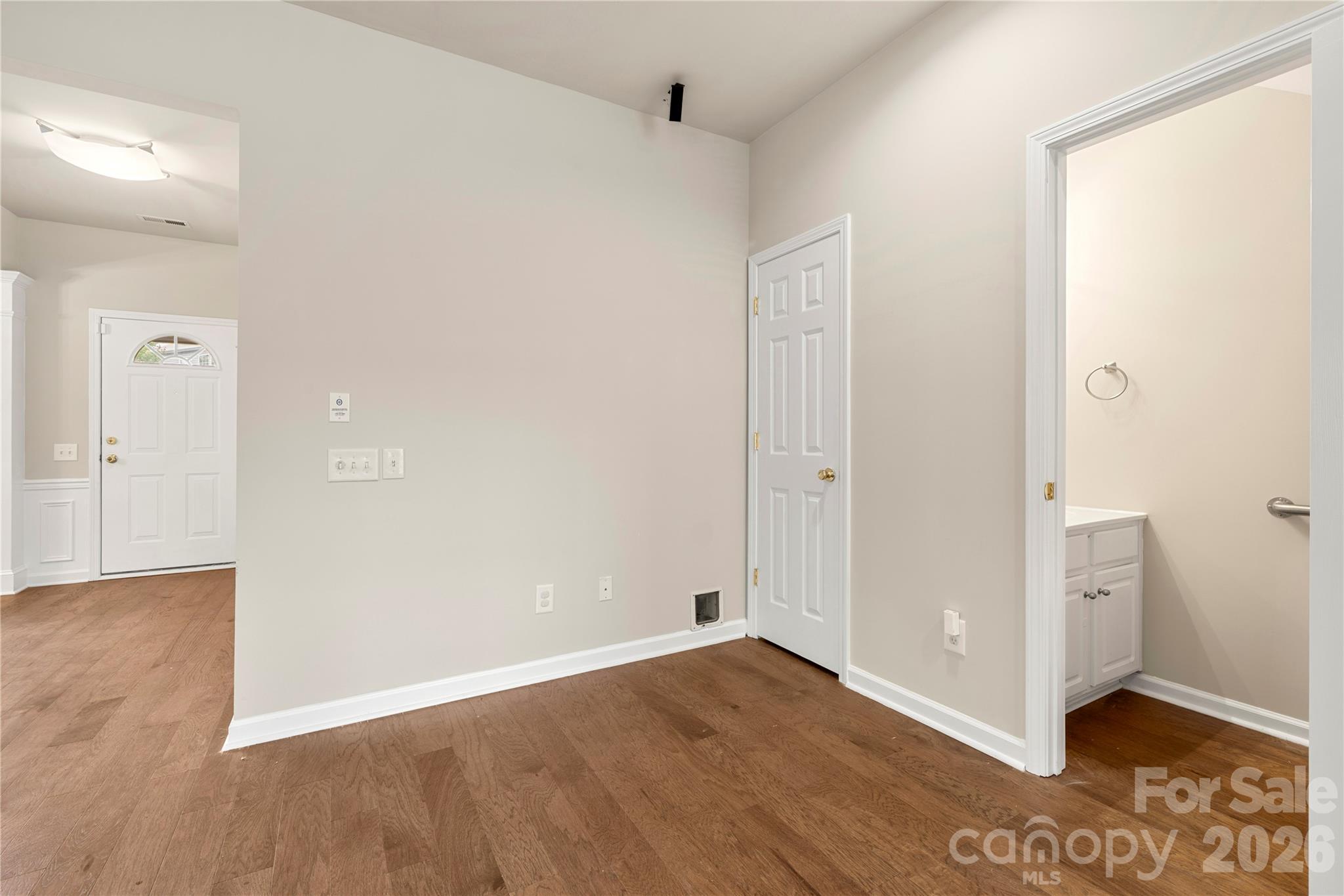 15017 Medlock Lane — Charlotte