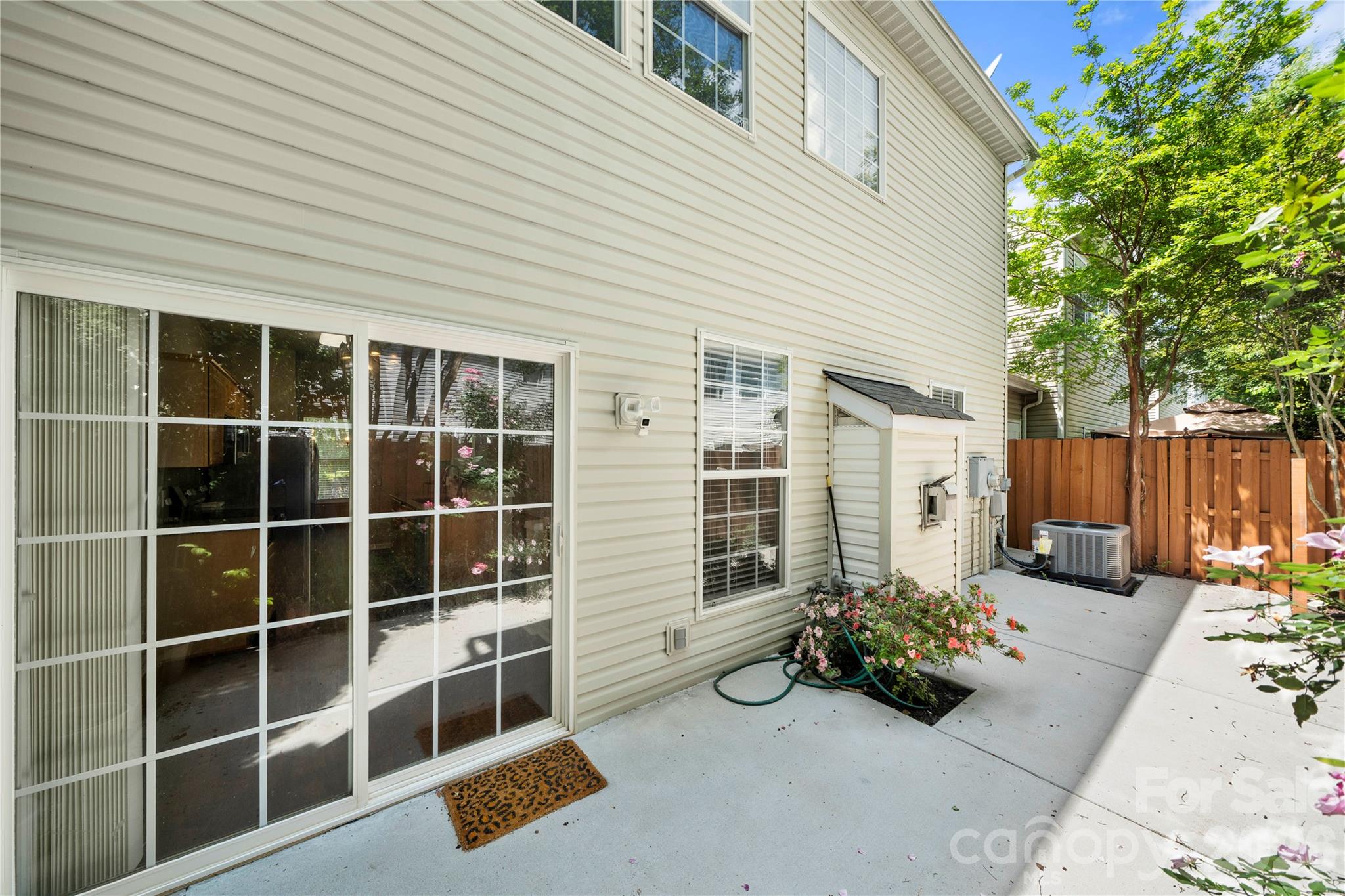 15017 Medlock Lane — Charlotte